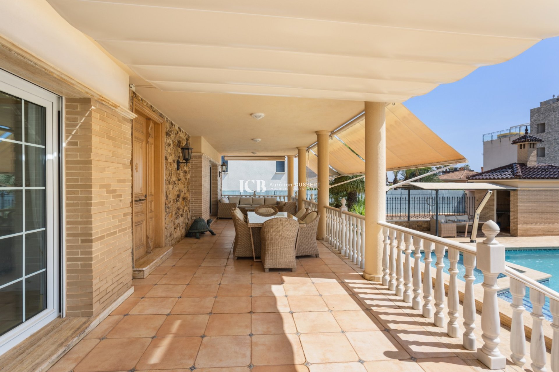 Resale - Villa -
Torrevieja - La veleta