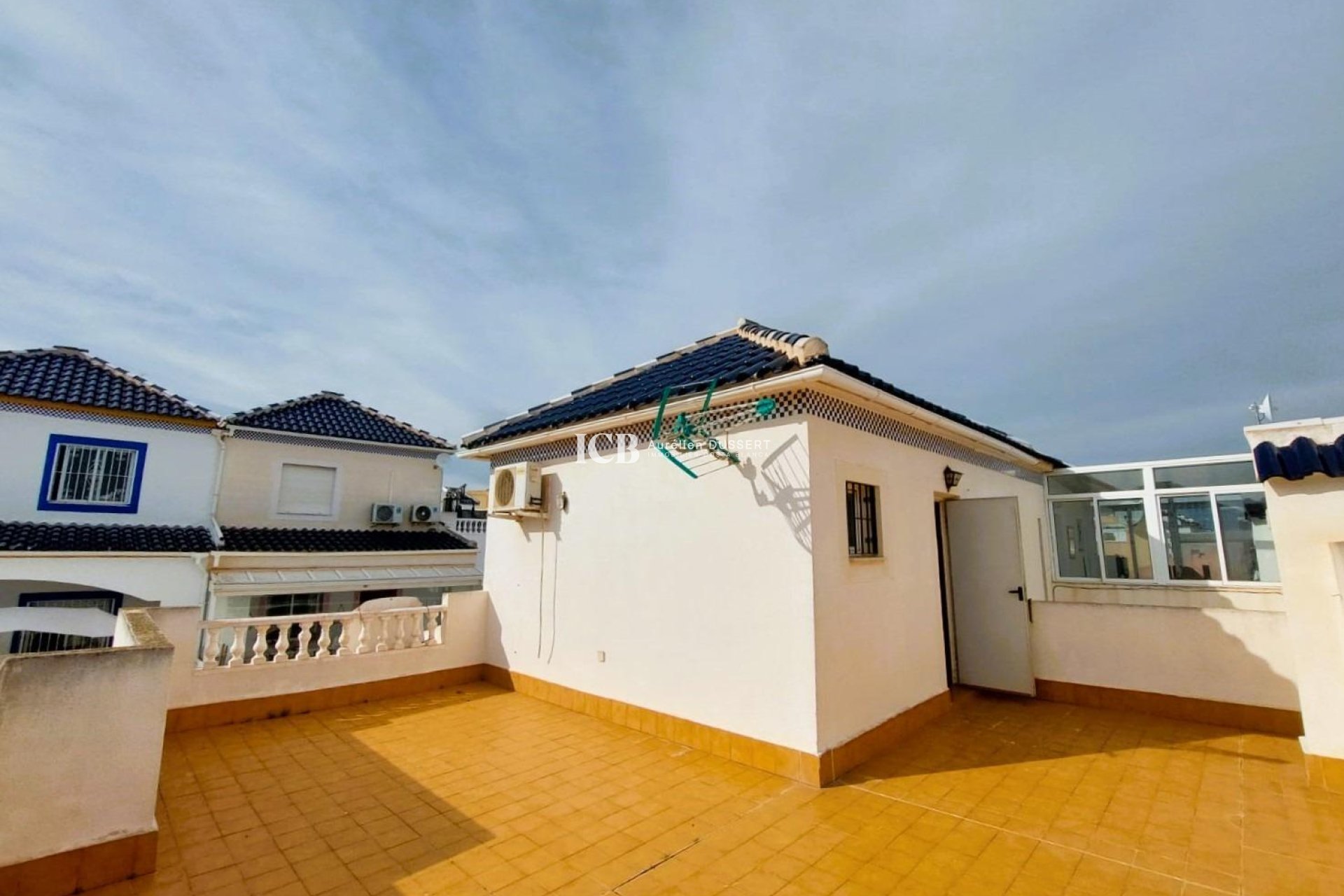 Resale - Villa -
Torrevieja - Los altos