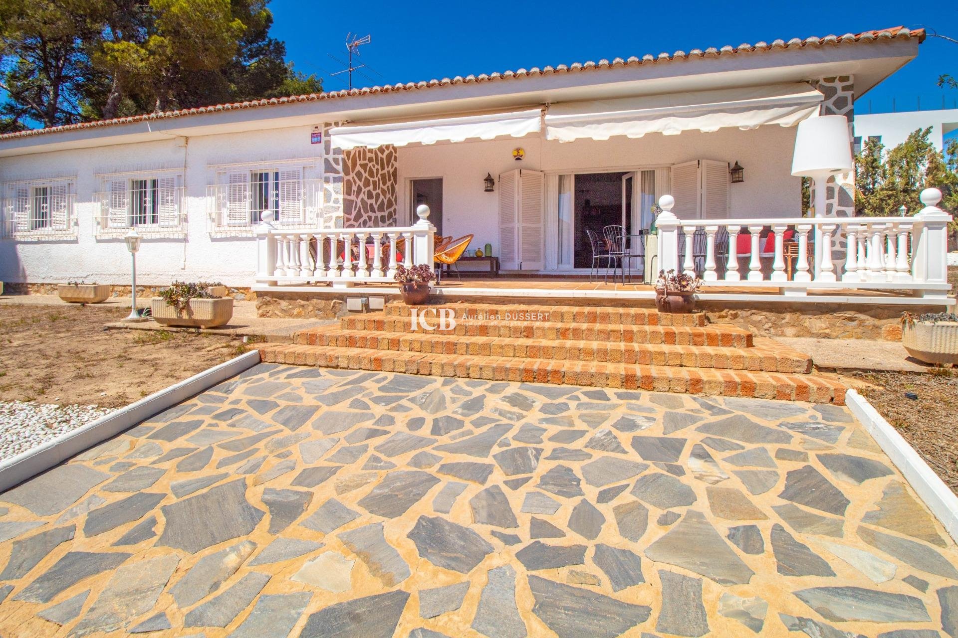 Resale - Villa -
Torrevieja - Los Balcones - Los Altos del Edén