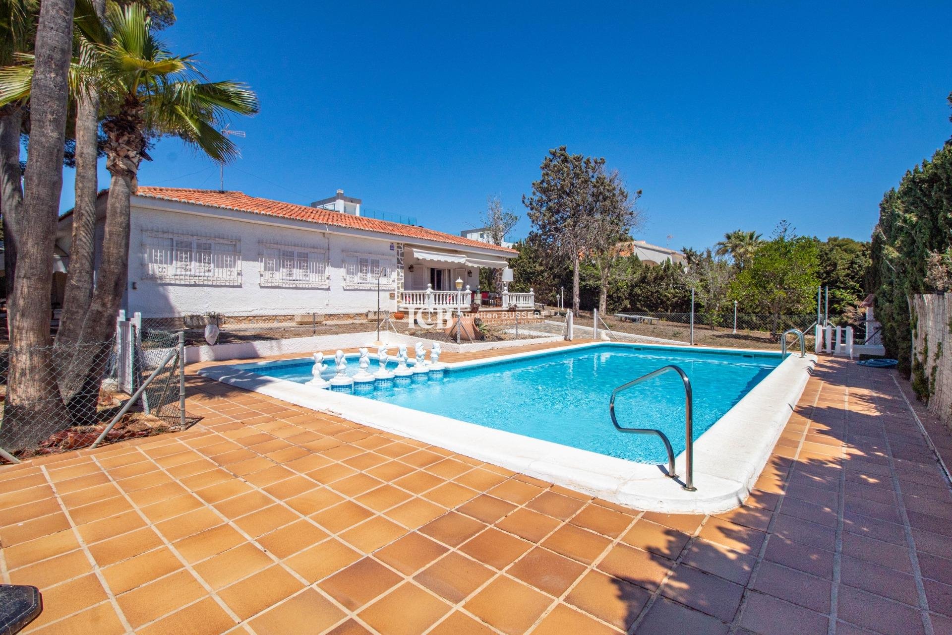 Resale - Villa -
Torrevieja - Los Balcones - Los Altos del Edén