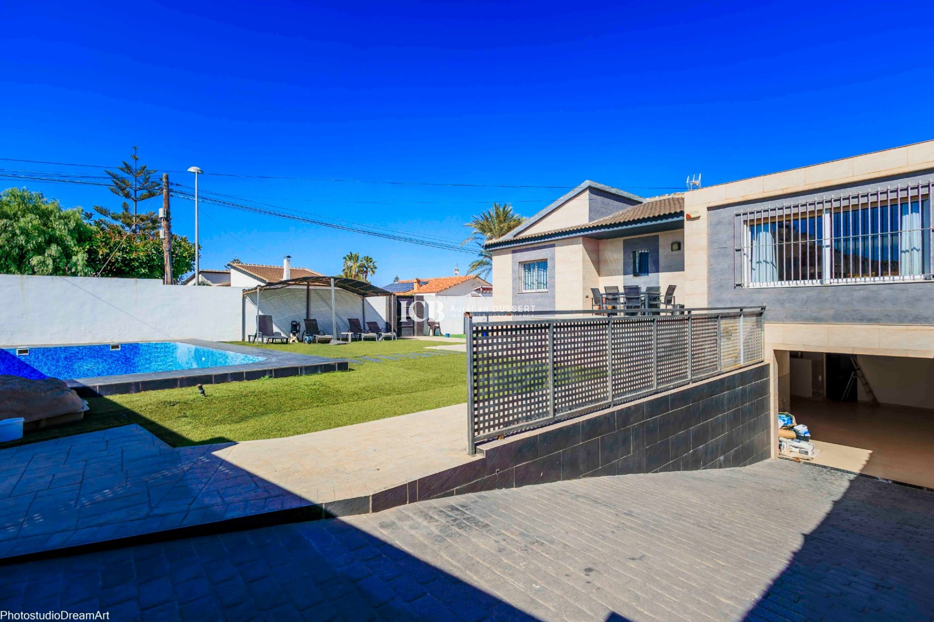 Resale - Villa -
Torrevieja - Los Balcones - Los Altos del Edén