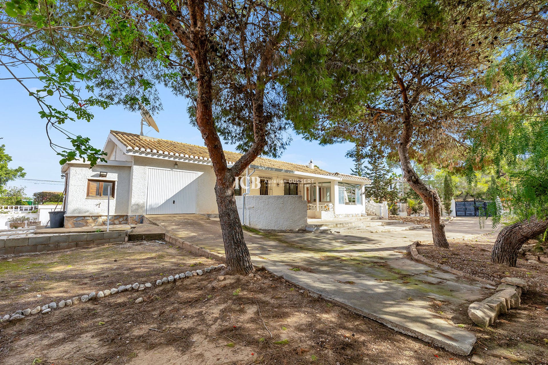 Resale - Villa -
Torrevieja - Los Balcones - Los Altos del Edén