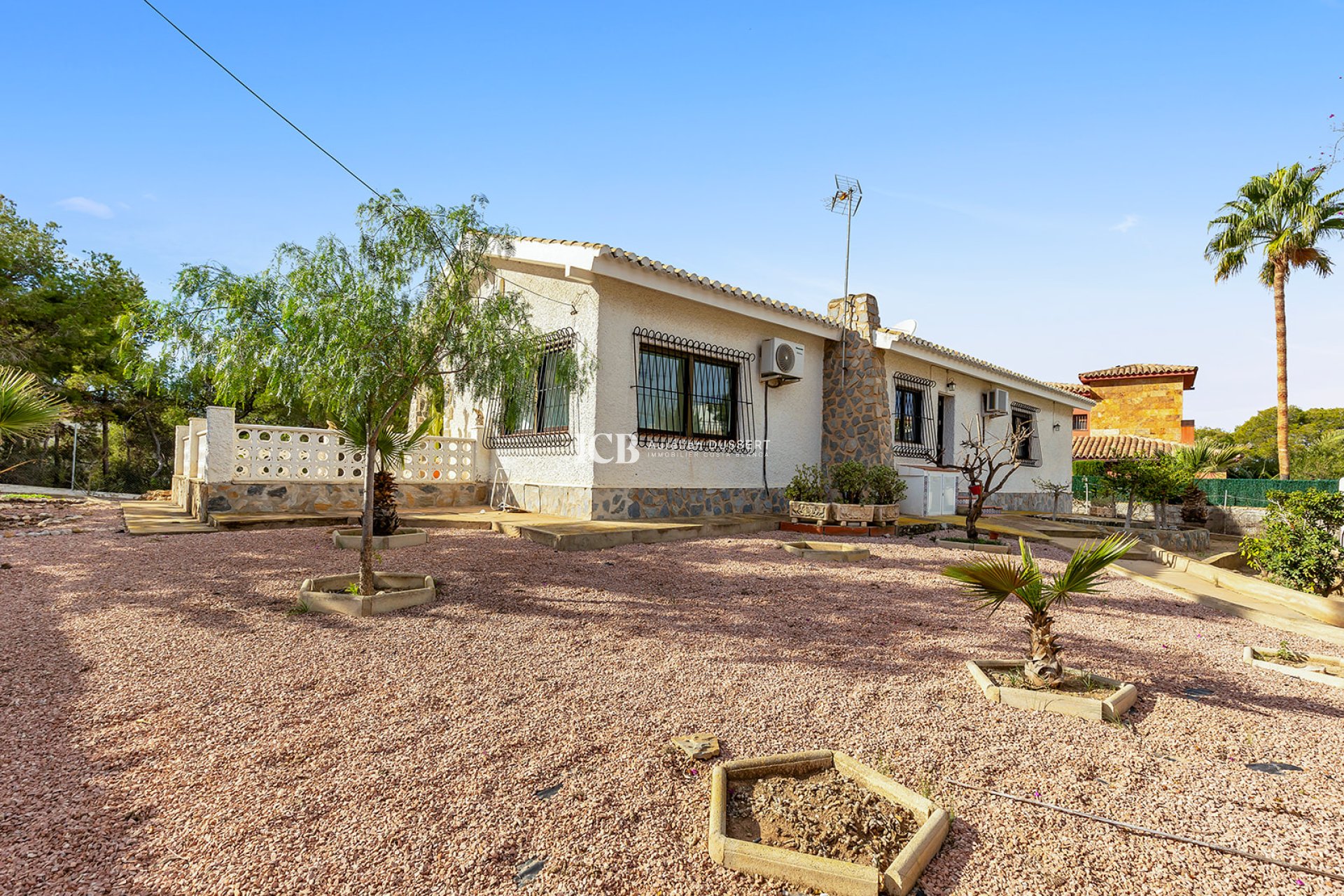 Resale - Villa -
Torrevieja - Los Balcones - Los Altos del Edén