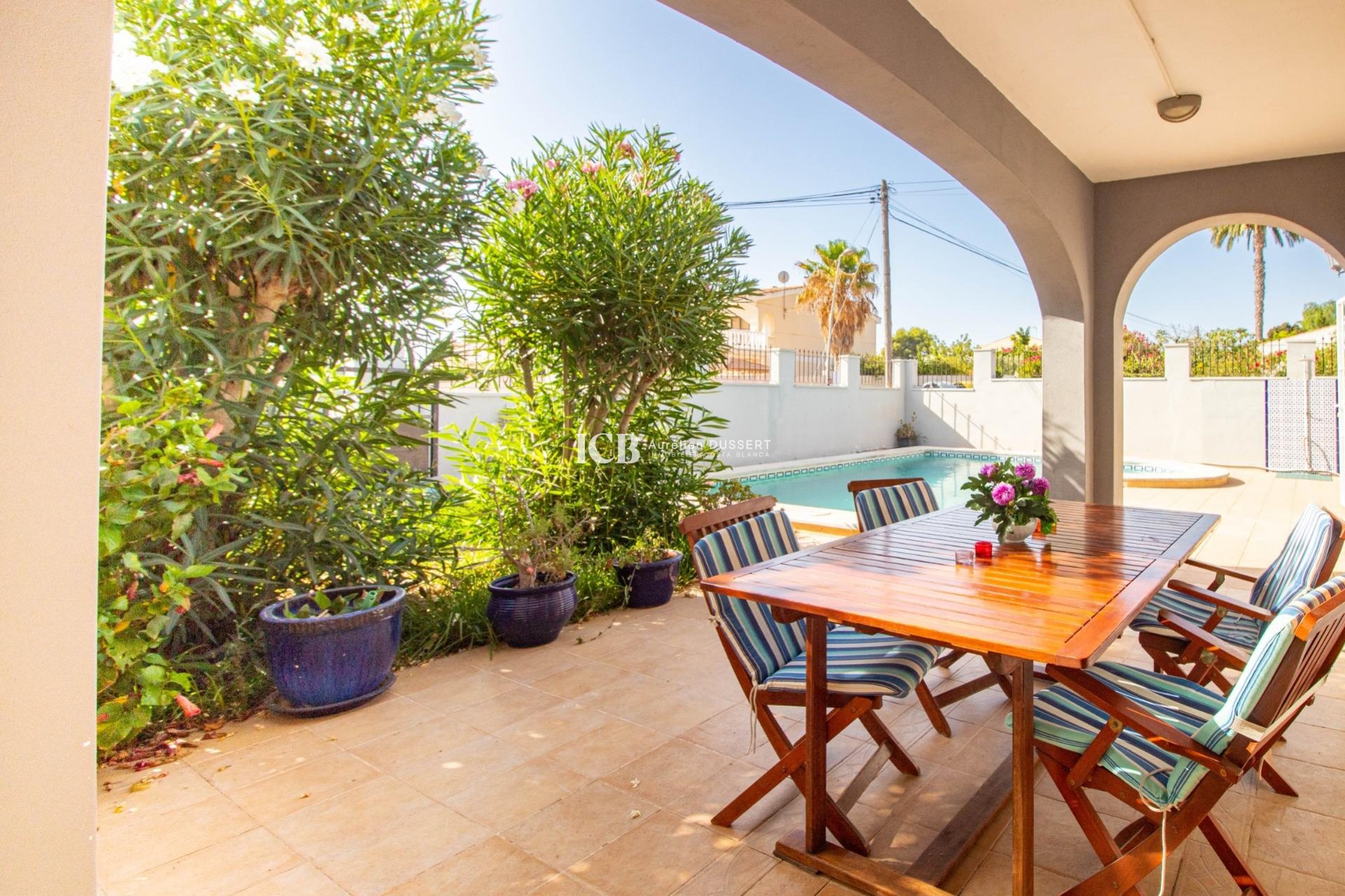 Resale - Villa -
Torrevieja - Los balcones