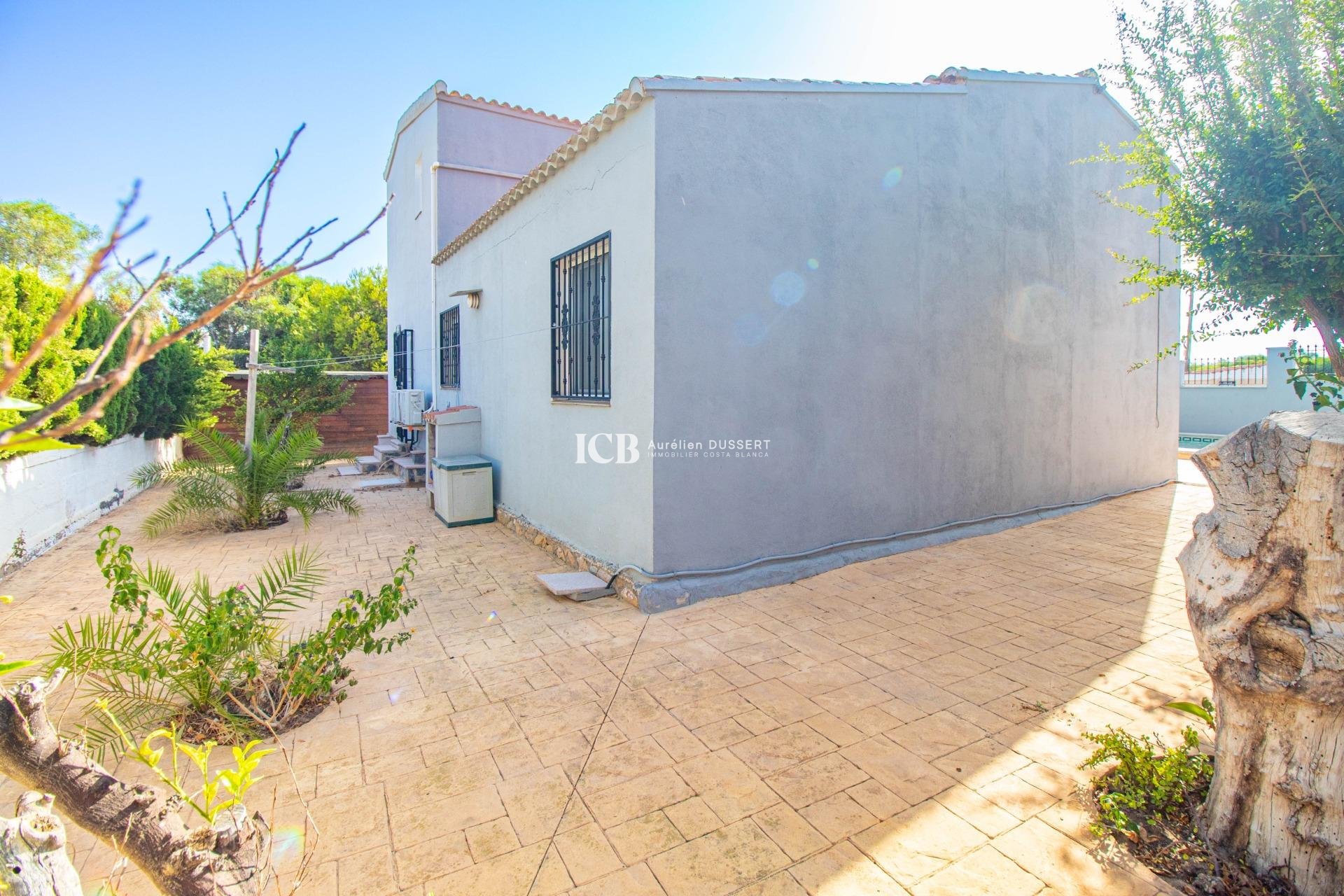 Resale - Villa -
Torrevieja - Los balcones