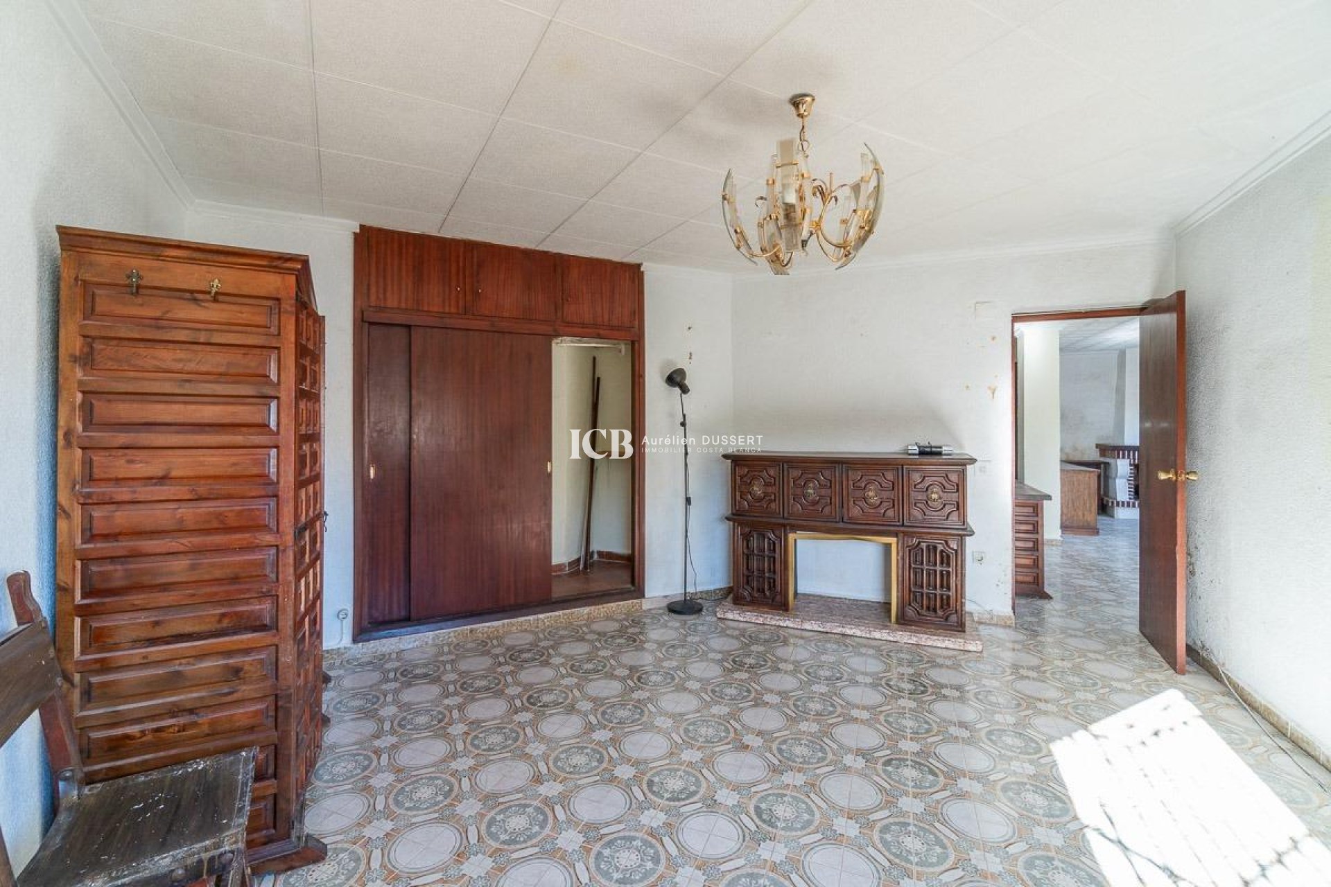 Resale - Villa -
Torrevieja - Punta prima