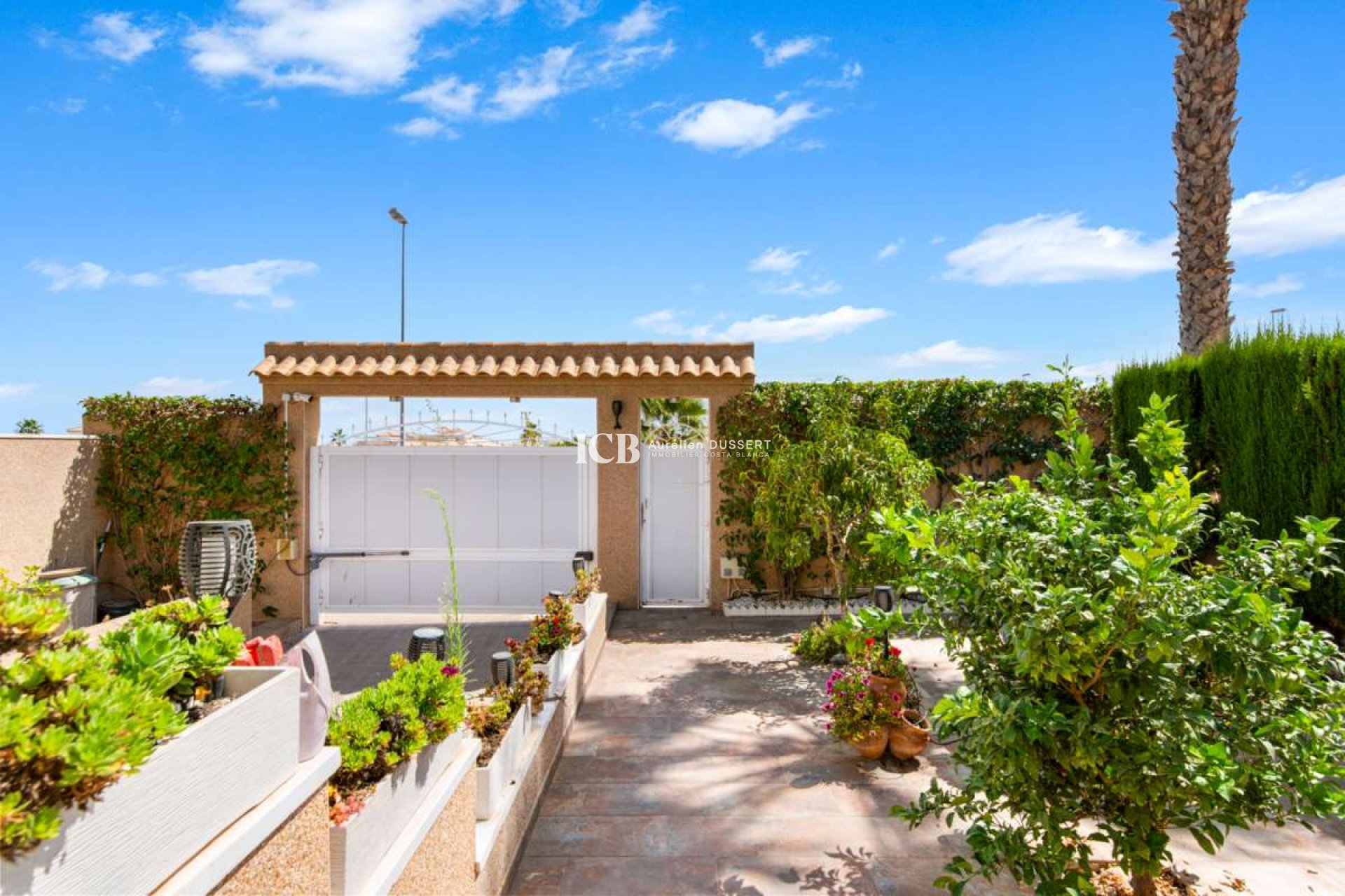 Resale - Villa -
Torrevieja - Punta prima