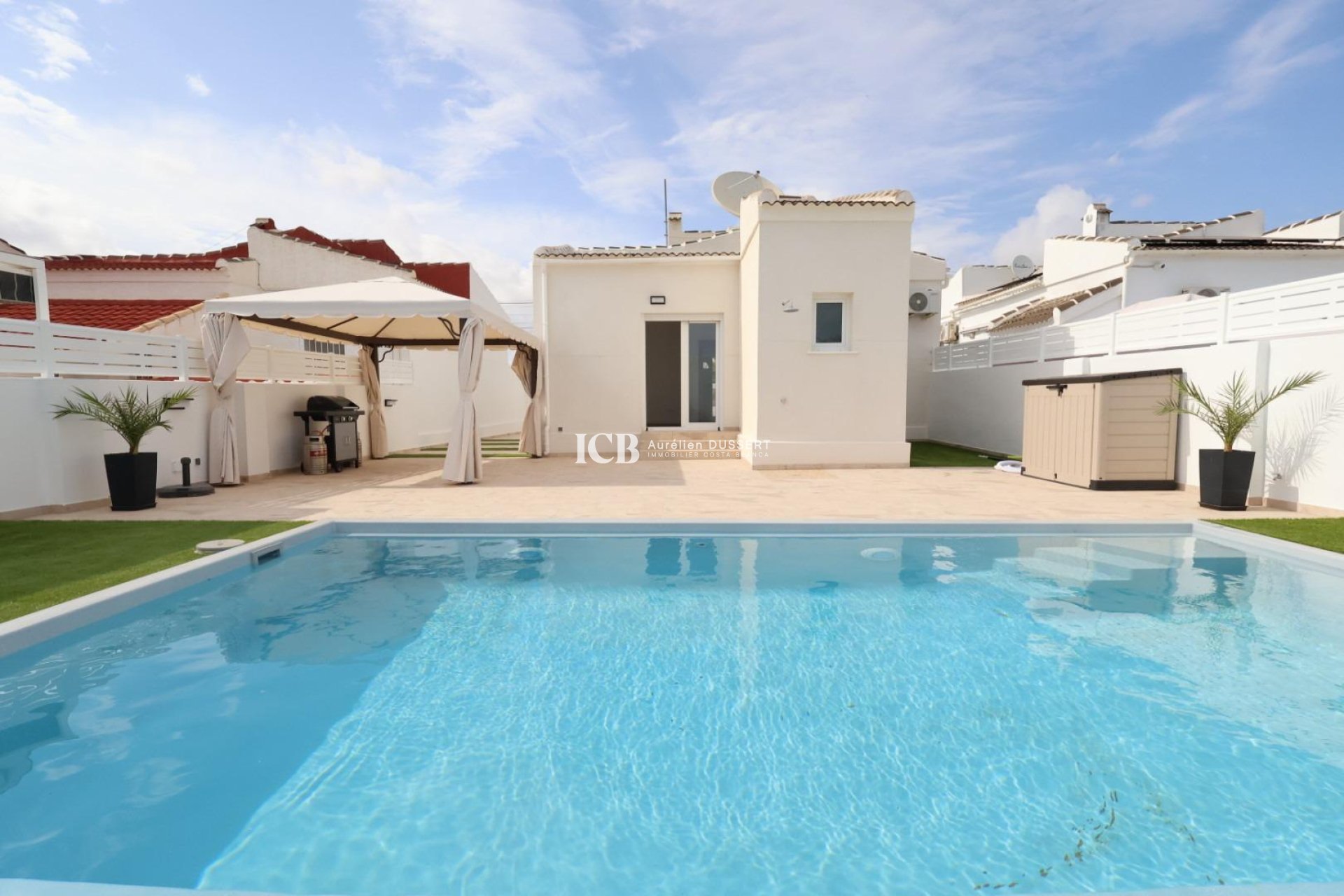 Resale - Villa -
Torrevieja - San luis