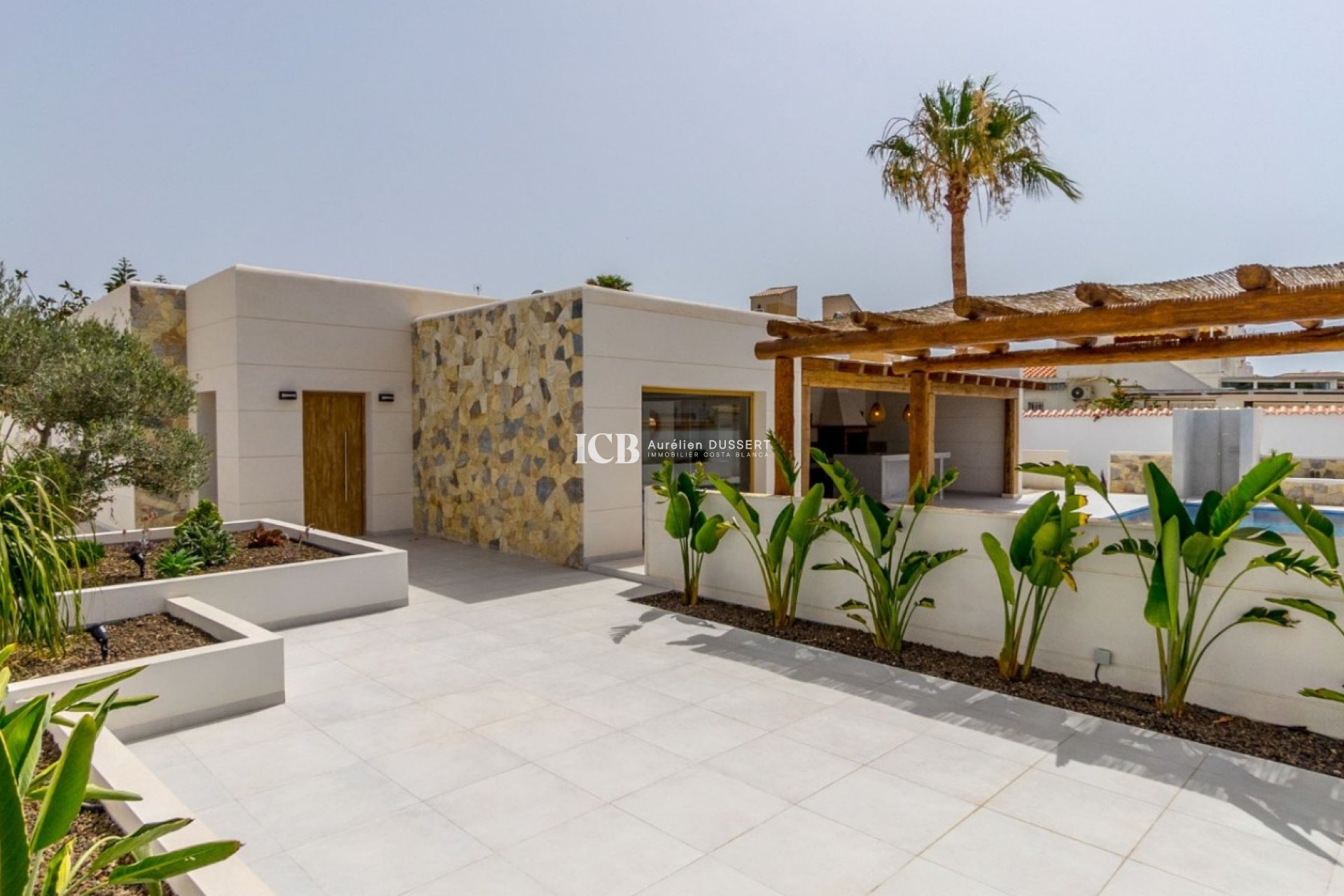 Resale - Villa -
Torrevieja - Torreta Florida