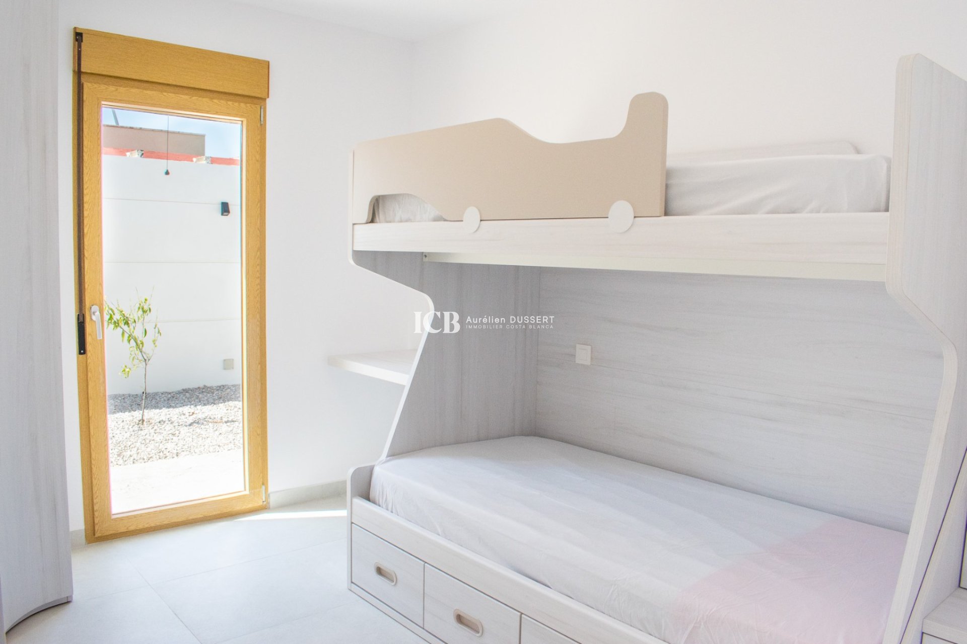 Resale - Villa -
Torrevieja - Torreta florida