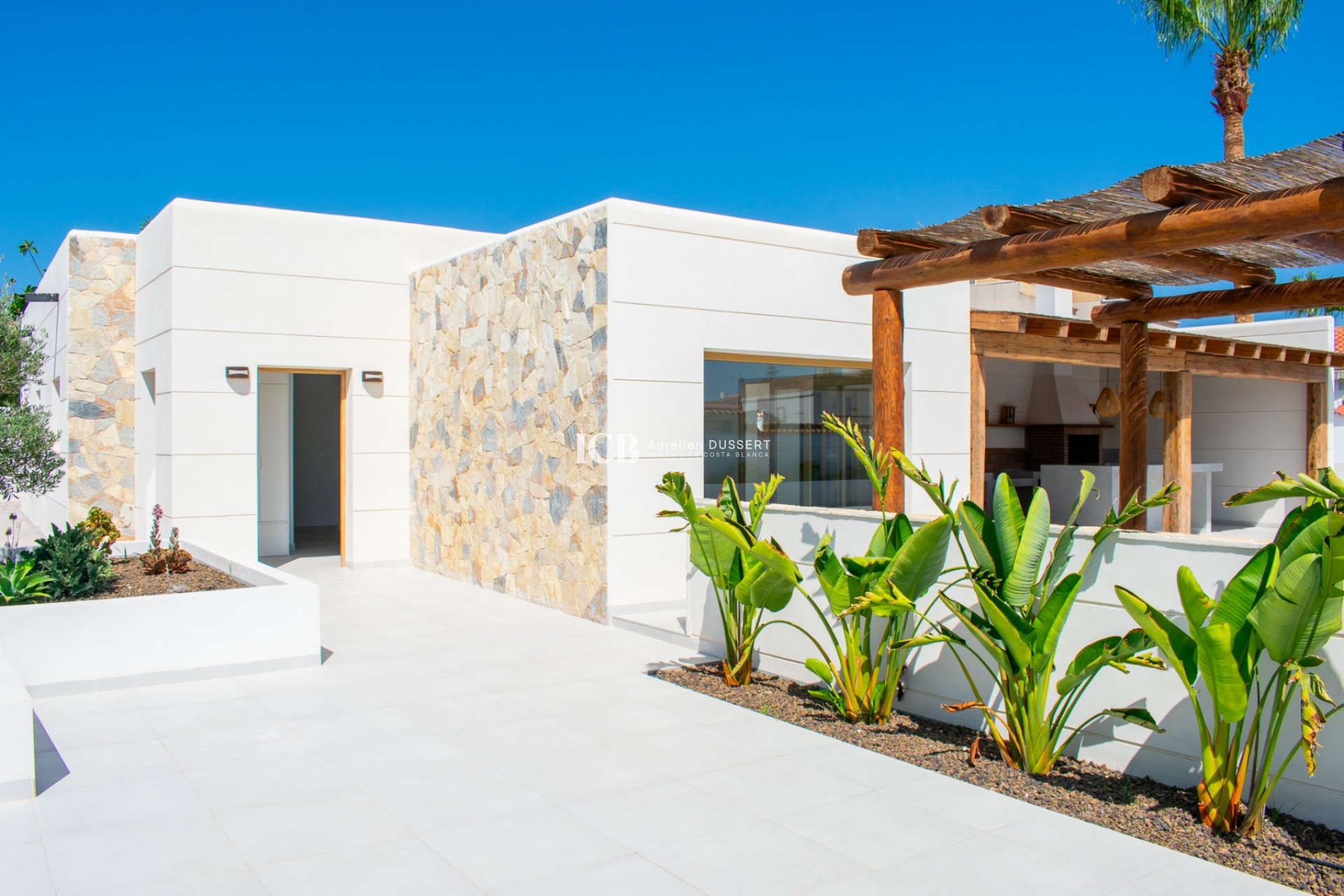 Resale - Villa -
Torrevieja - Torreta florida