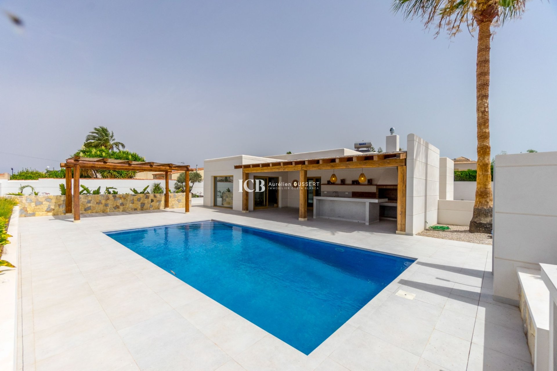 Resale - Villa -
Torrevieja - Torreta Florida