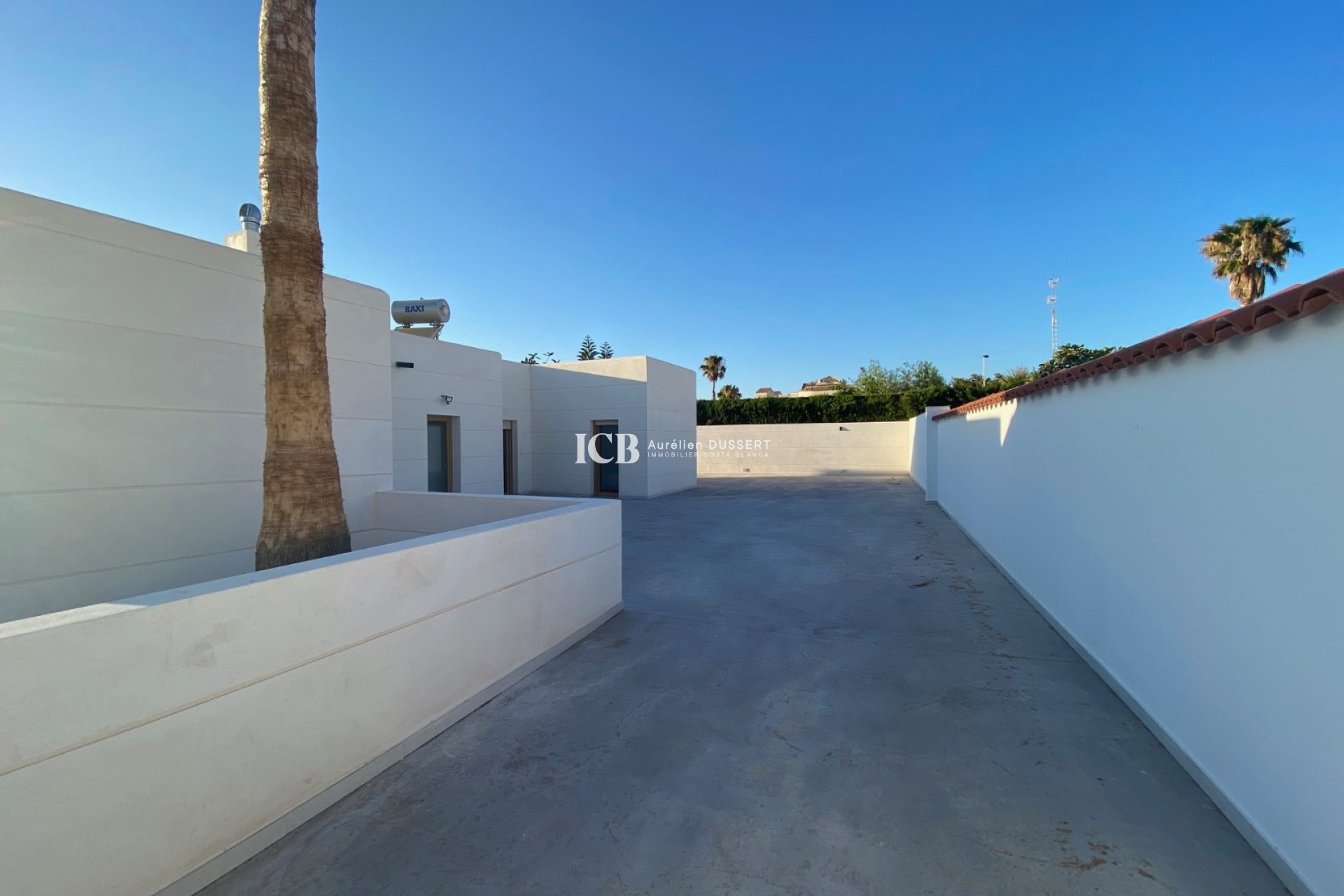 Resale - Villa -
Torrevieja - Torreta Florida