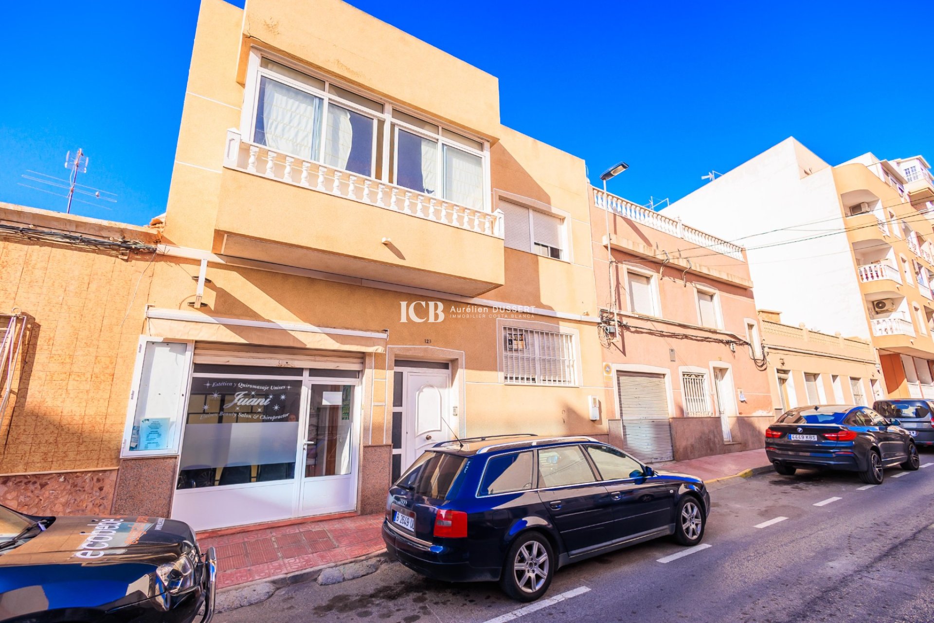 Resale - Villa -
Torrevieja - Torrevieja Centro