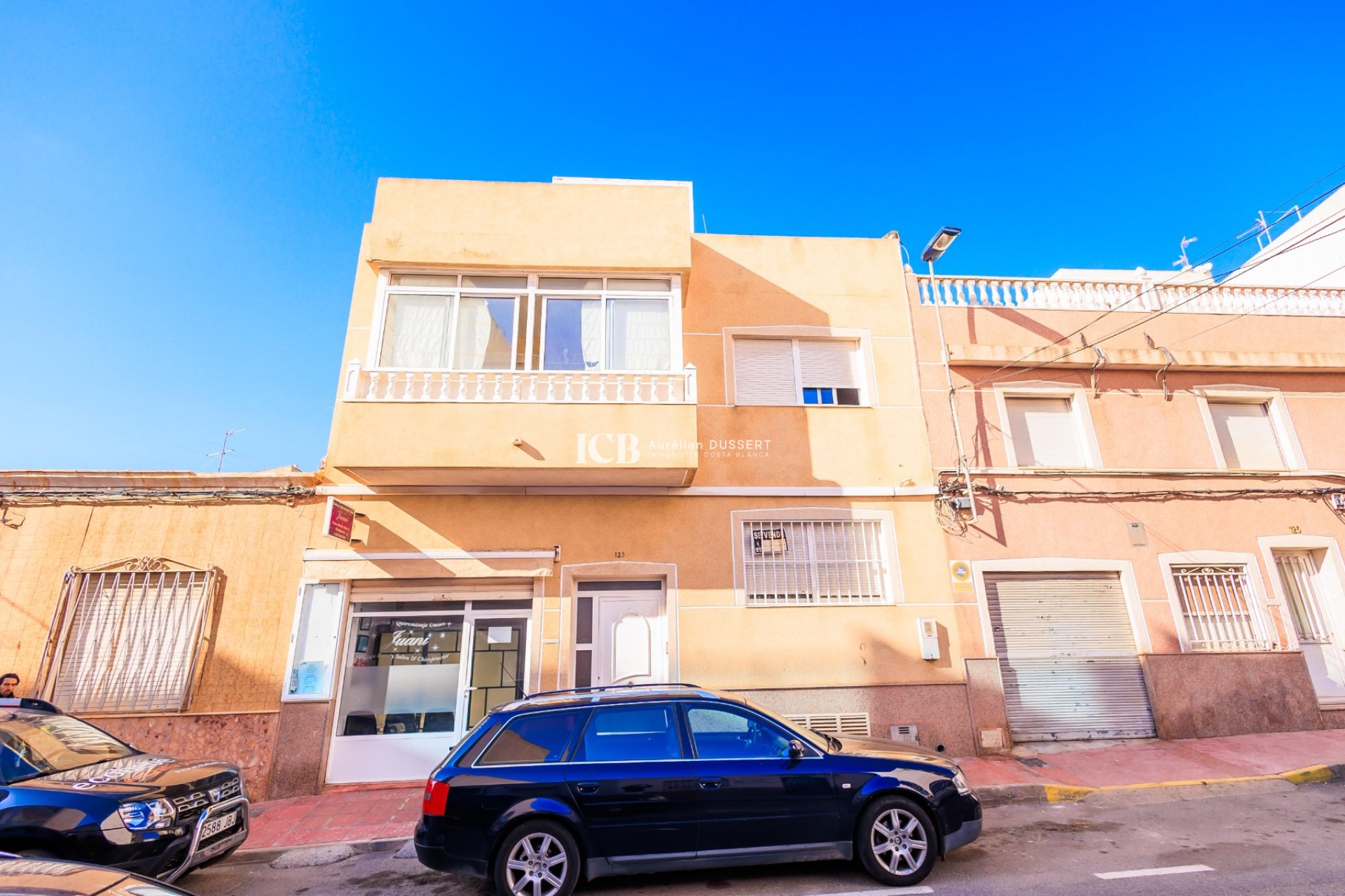 Resale - Villa -
Torrevieja - Torrevieja Centro