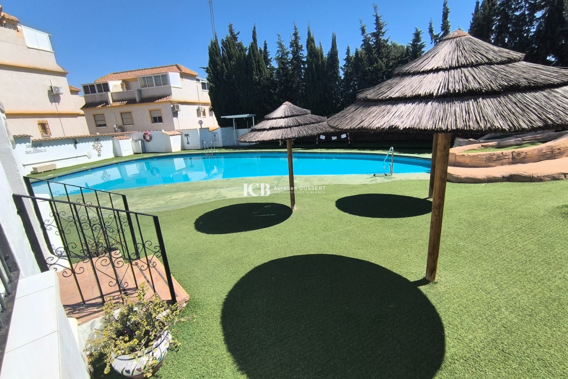 Reventa - Adosado -
Algorfa