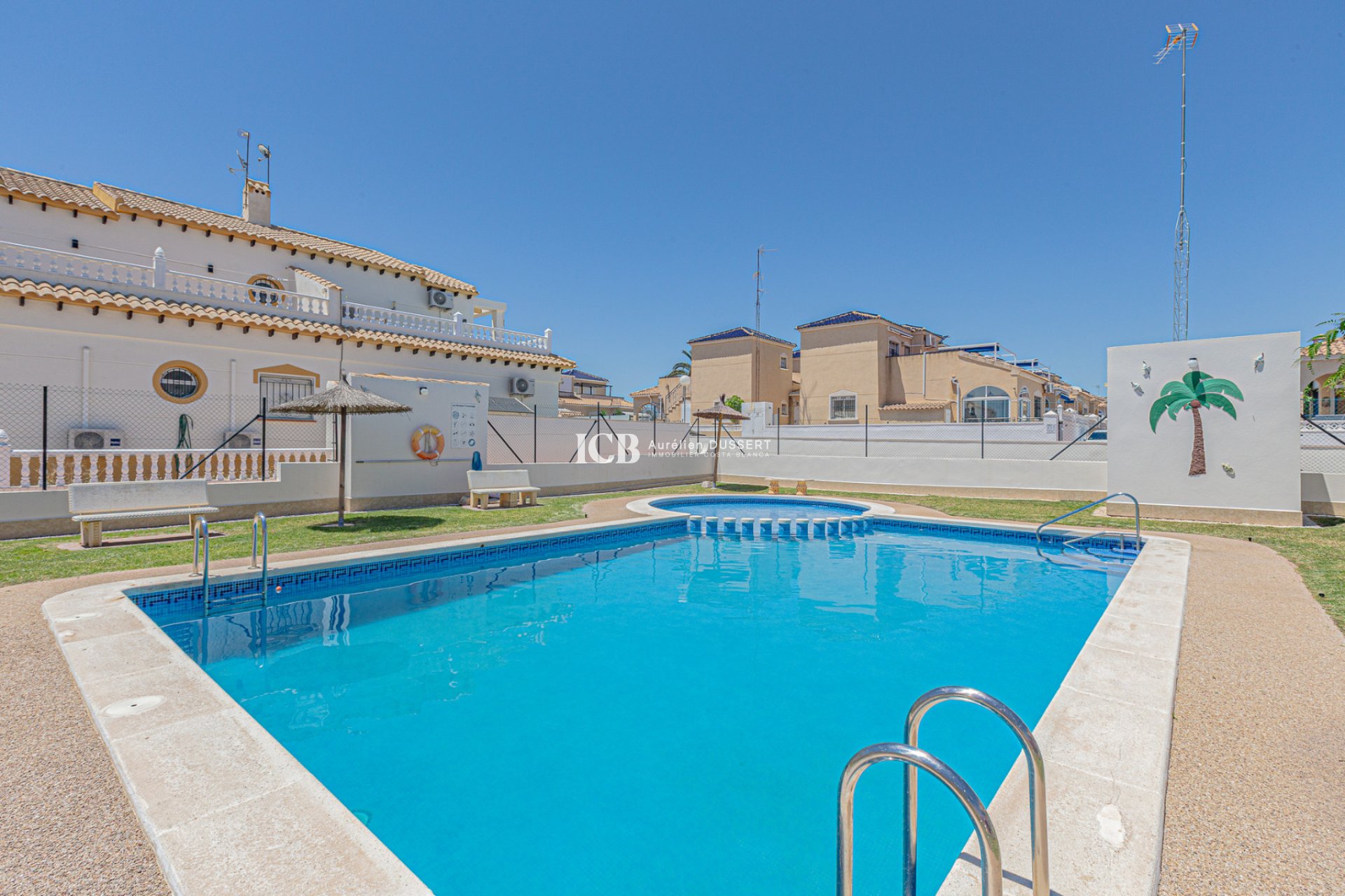 Reventa - Adosado -
Los Altos - Torrevieja