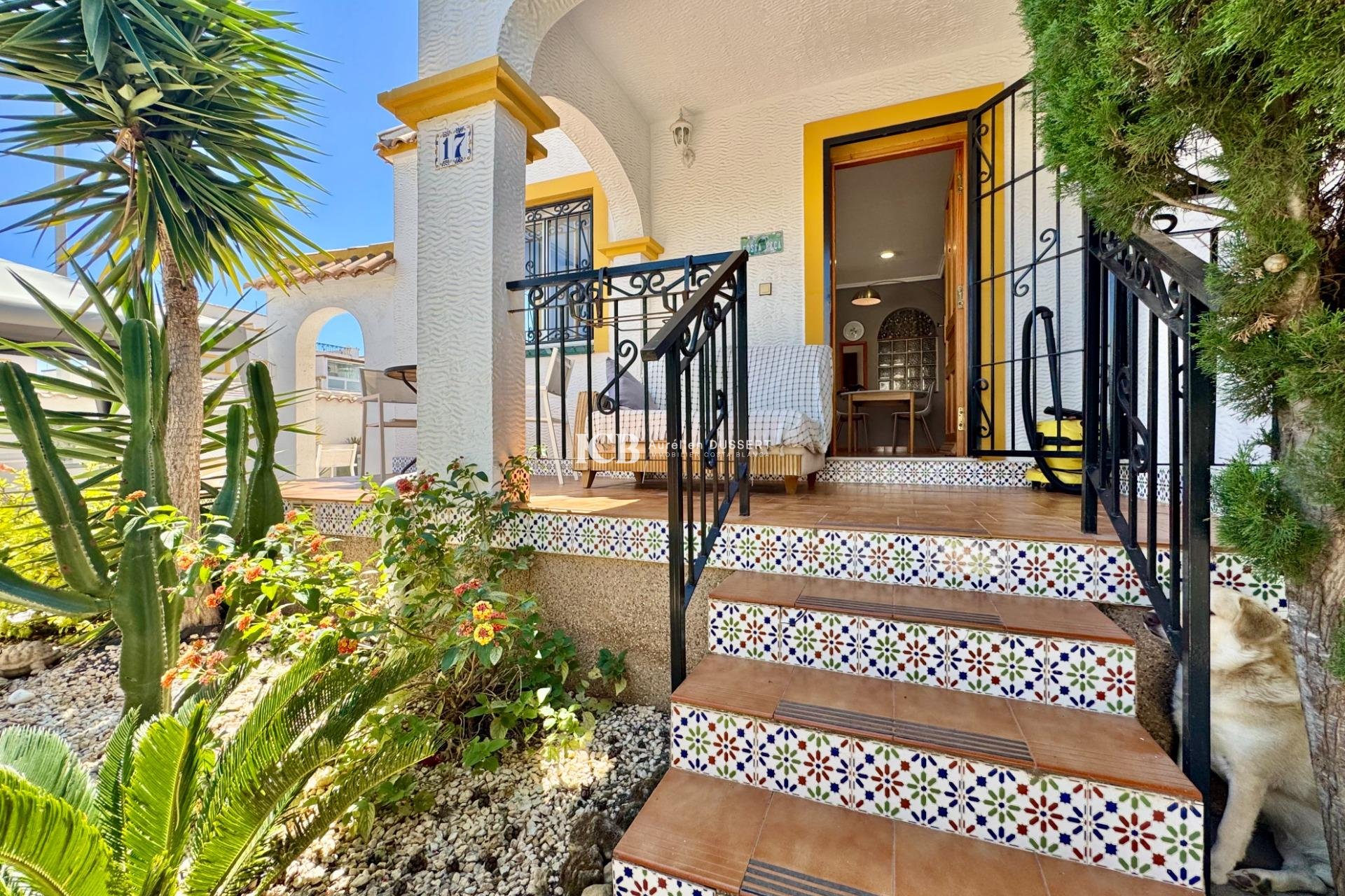 Reventa - Adosado -
Los Altos - Torrevieja