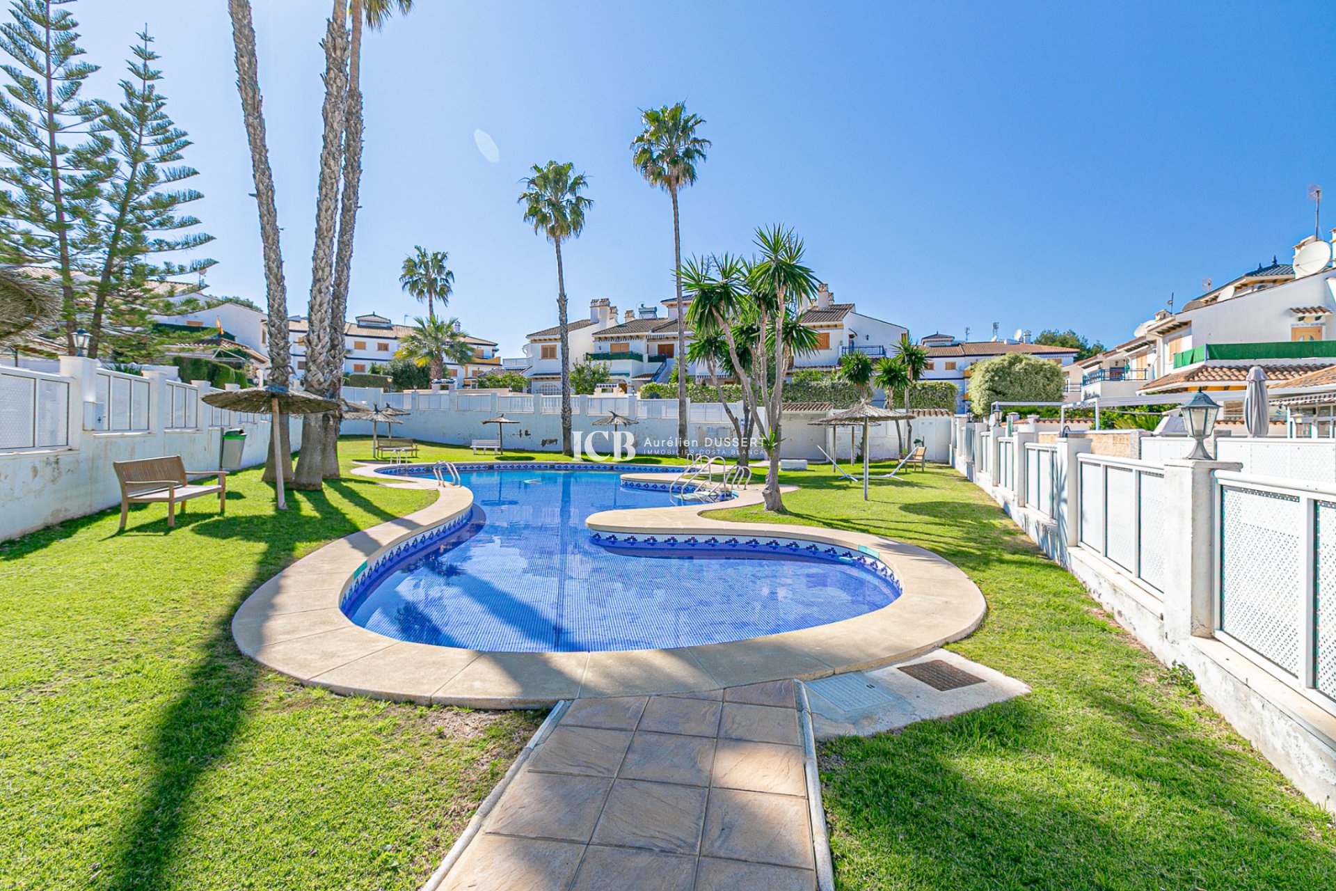 Reventa - Adosado -
Mil Palmeras