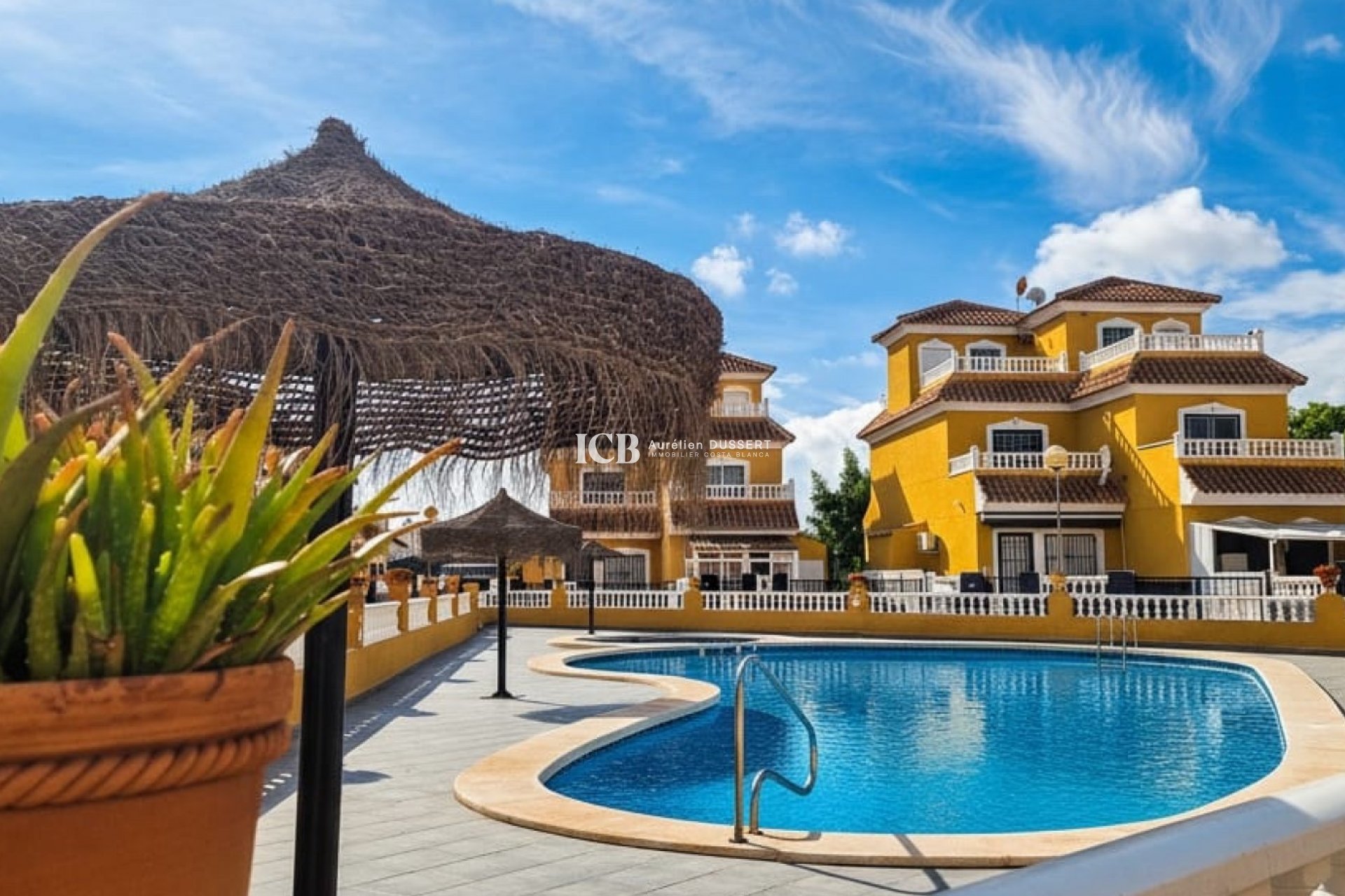 Reventa - Adosado -
Orihuela Costa - La Florida