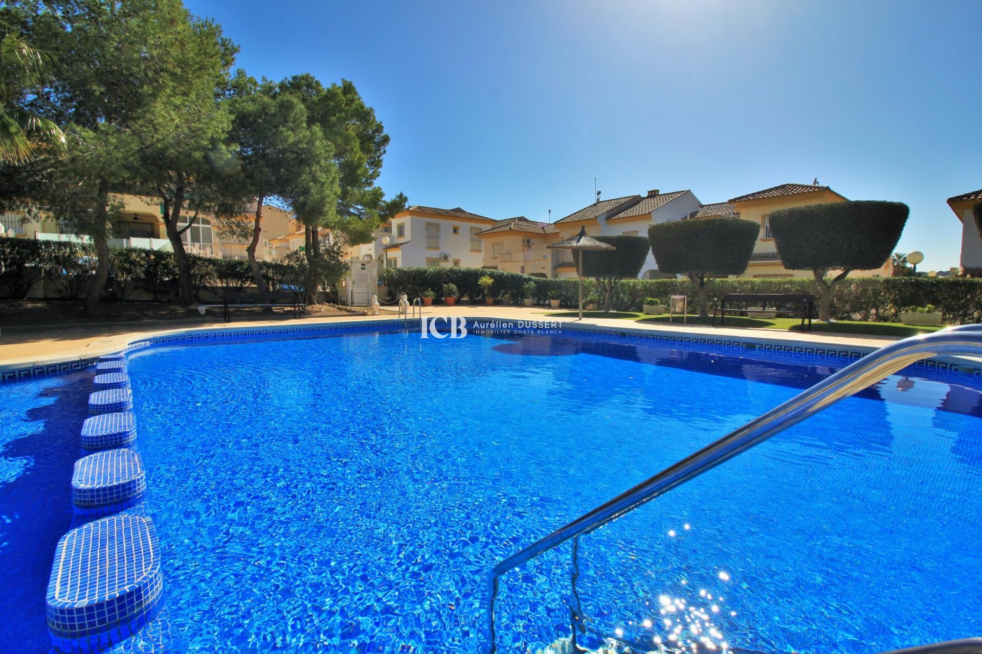 Reventa - Adosado -
Orihuela Costa - La Florida