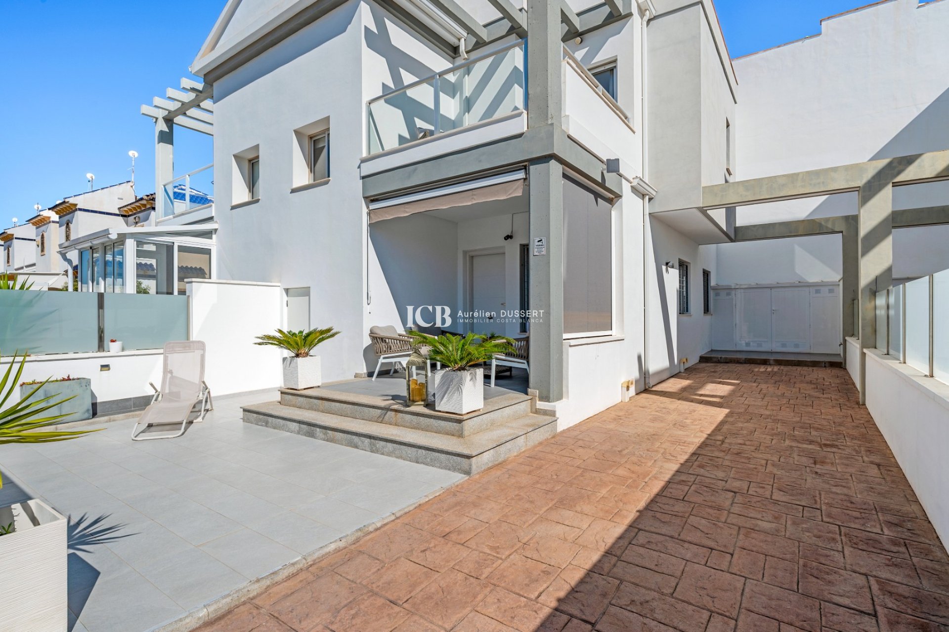 Reventa - Adosado -
Orihuela Costa - La Florida