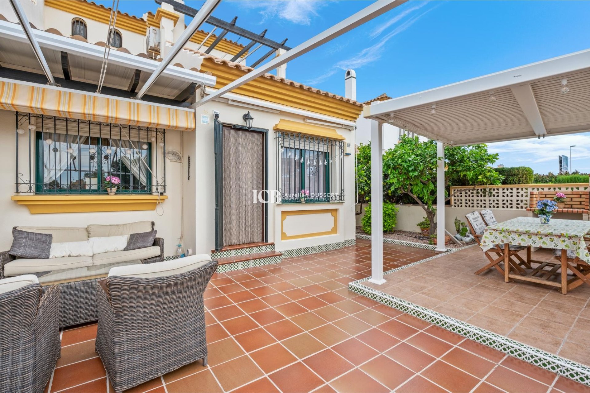 Reventa - Adosado -
Orihuela Costa - La Zenia