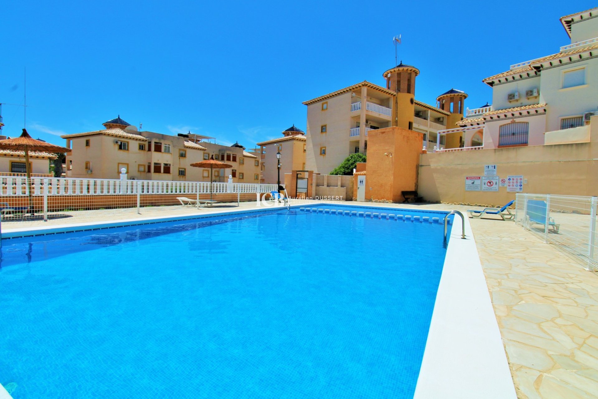 Reventa - Adosado -
Orihuela Costa - Lomas de Cabo Roig