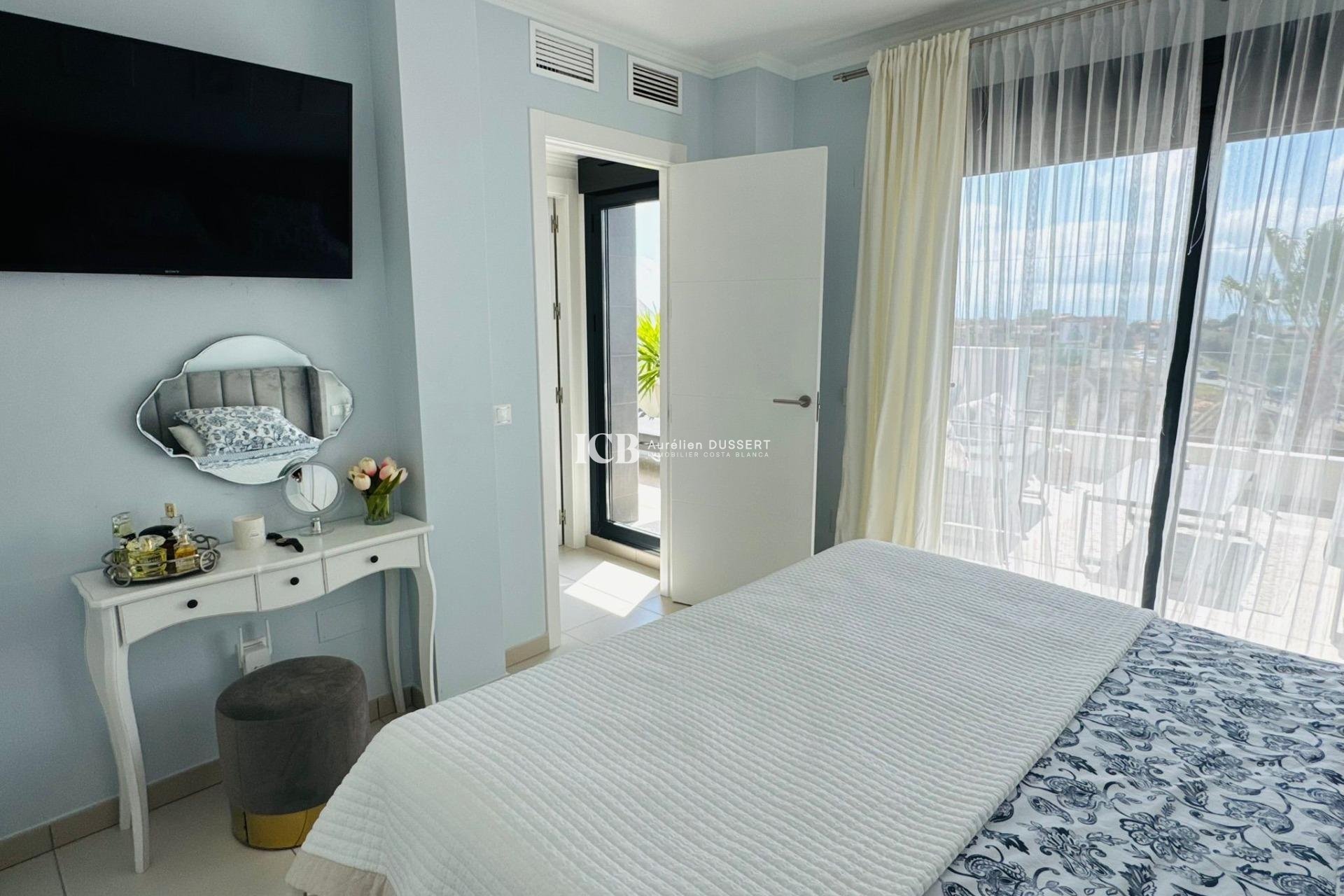 Reventa - Adosado -
Orihuela Costa - Lomas de Cabo Roig