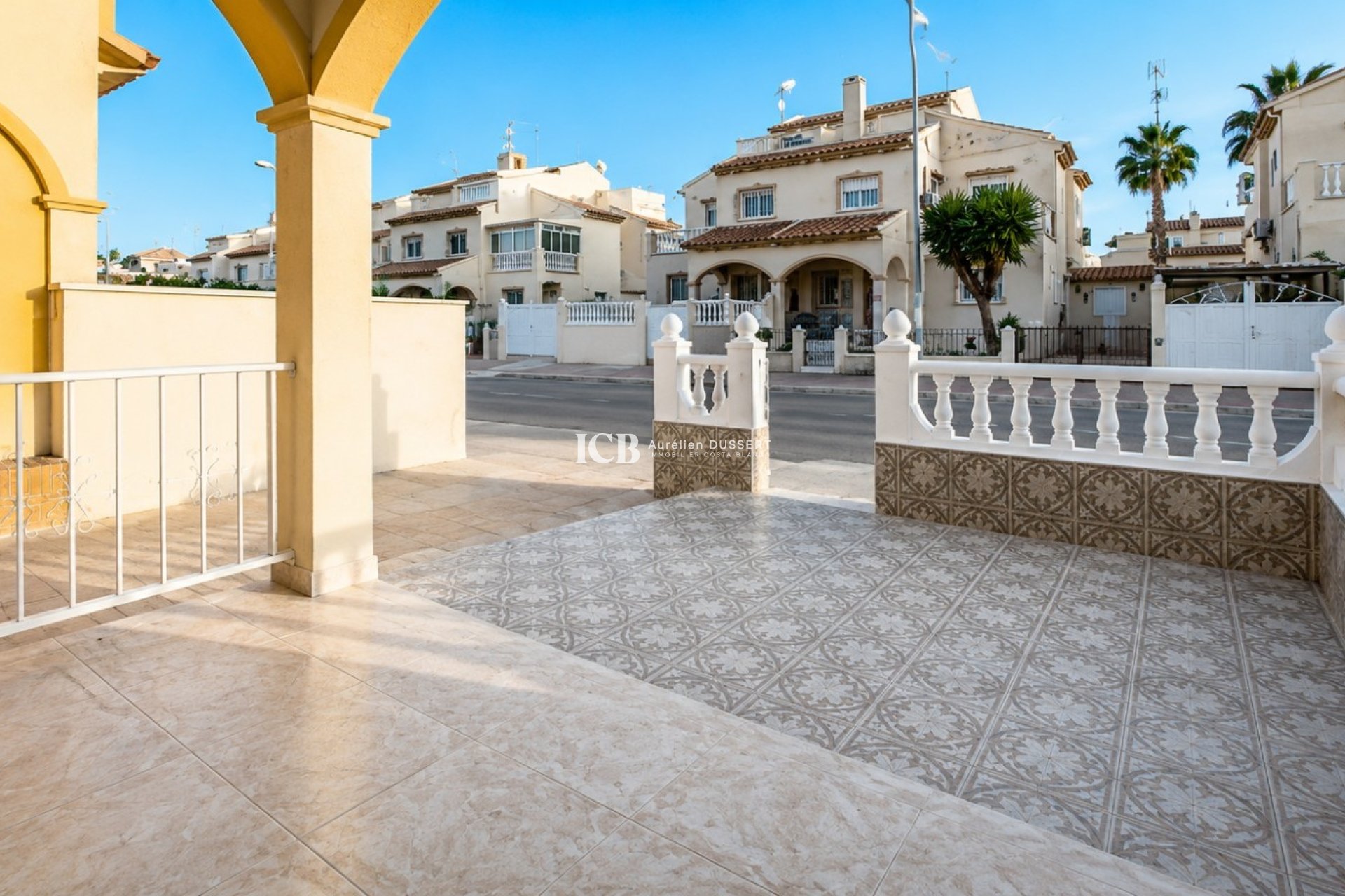 Reventa - Adosado -
Orihuela Costa - Los Almendros-La Florida