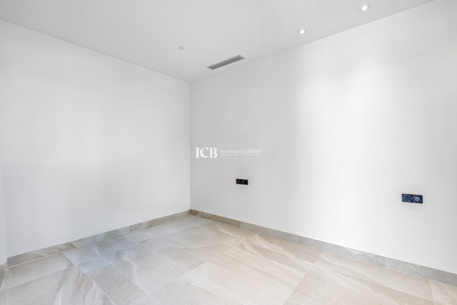 Reventa - Adosado -
Orihuela Costa - Los Dolses