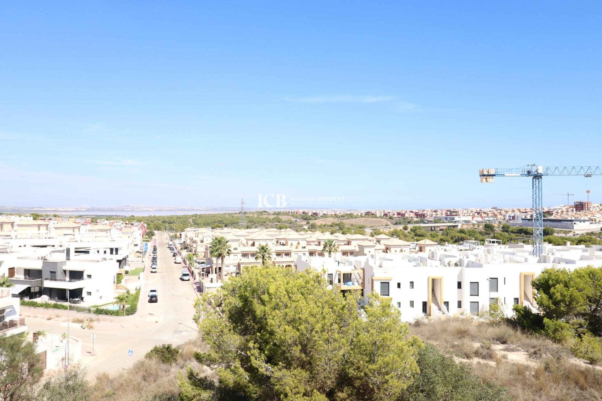 Reventa - Adosado -
Orihuela Costa - PAU 26