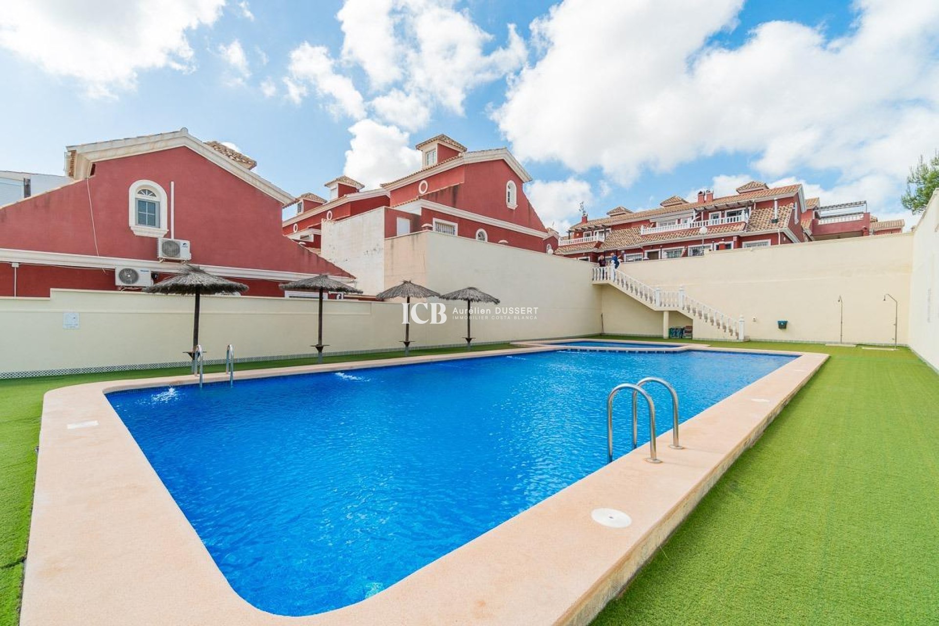 Reventa - Adosado -
Orihuela Costa - PAU 8