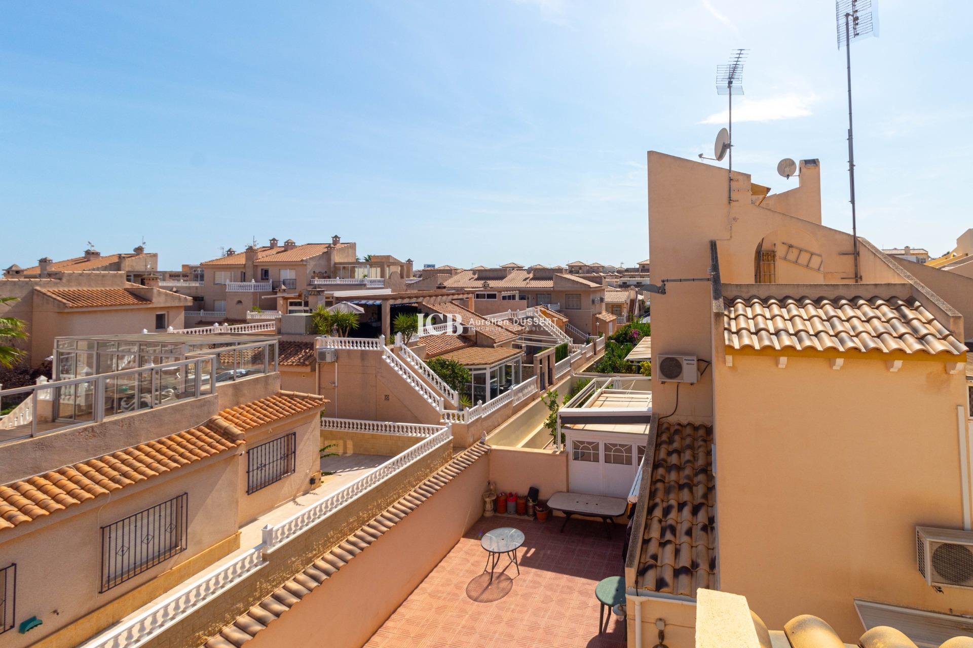 Reventa - Adosado -
Orihuela Costa - Playa Flamenca Norte