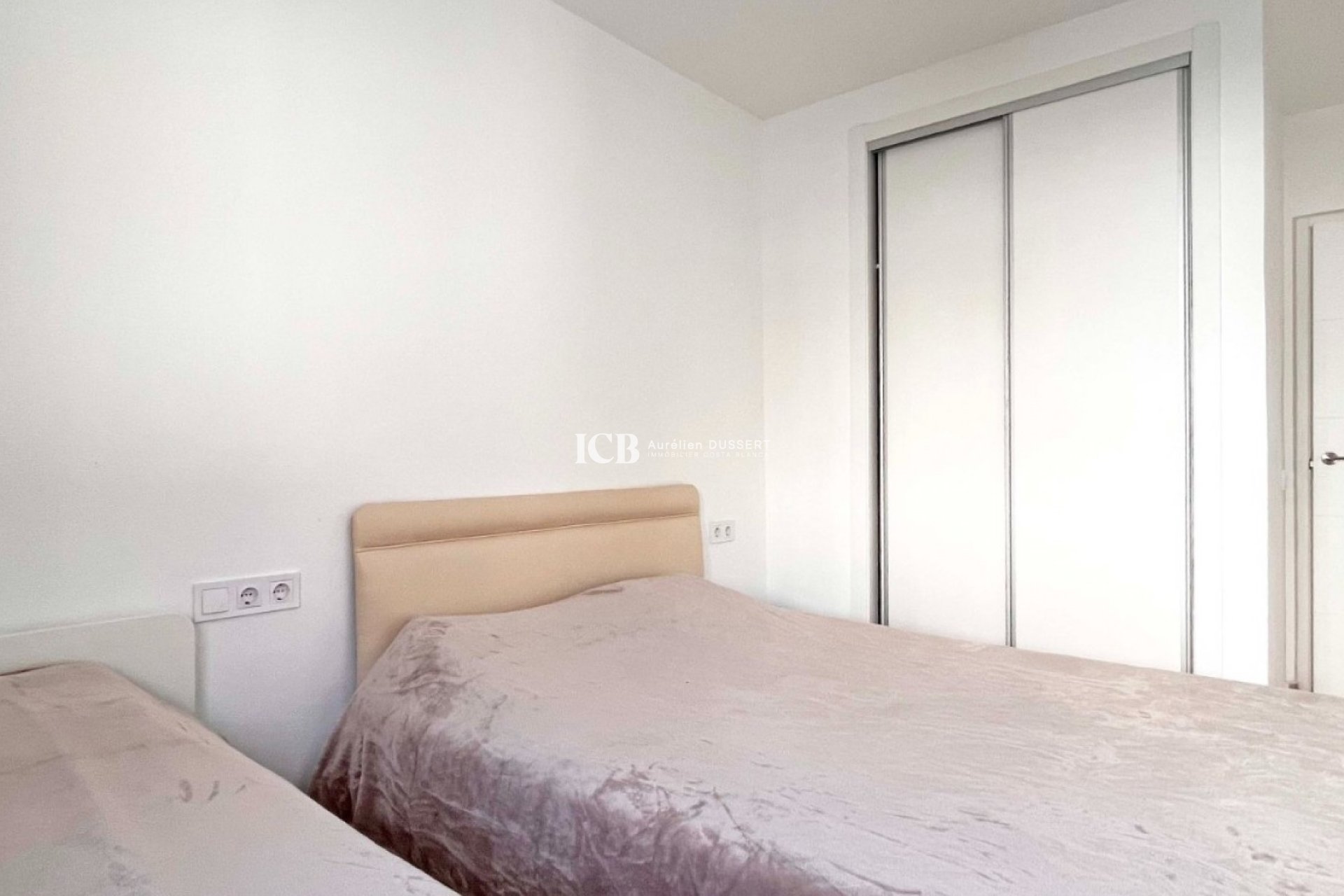 Reventa - Adosado -
Orihuela Costa - Playa Flamenca