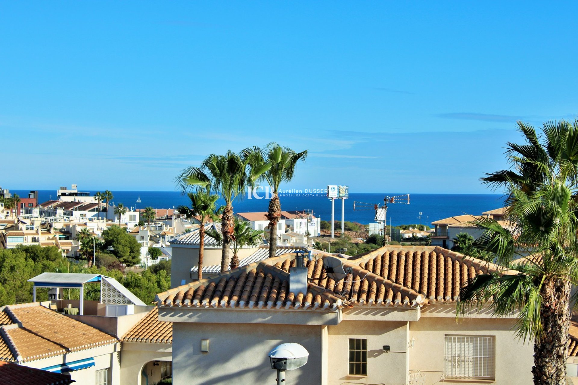 Reventa - Adosado -
Orihuela Costa - Playa Flamenca