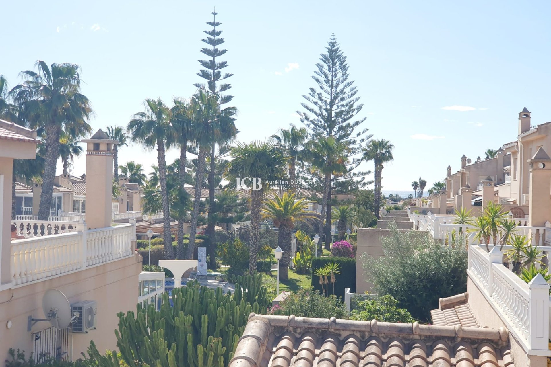 Reventa - Adosado -
Orihuela Costa - Playa Flamenca