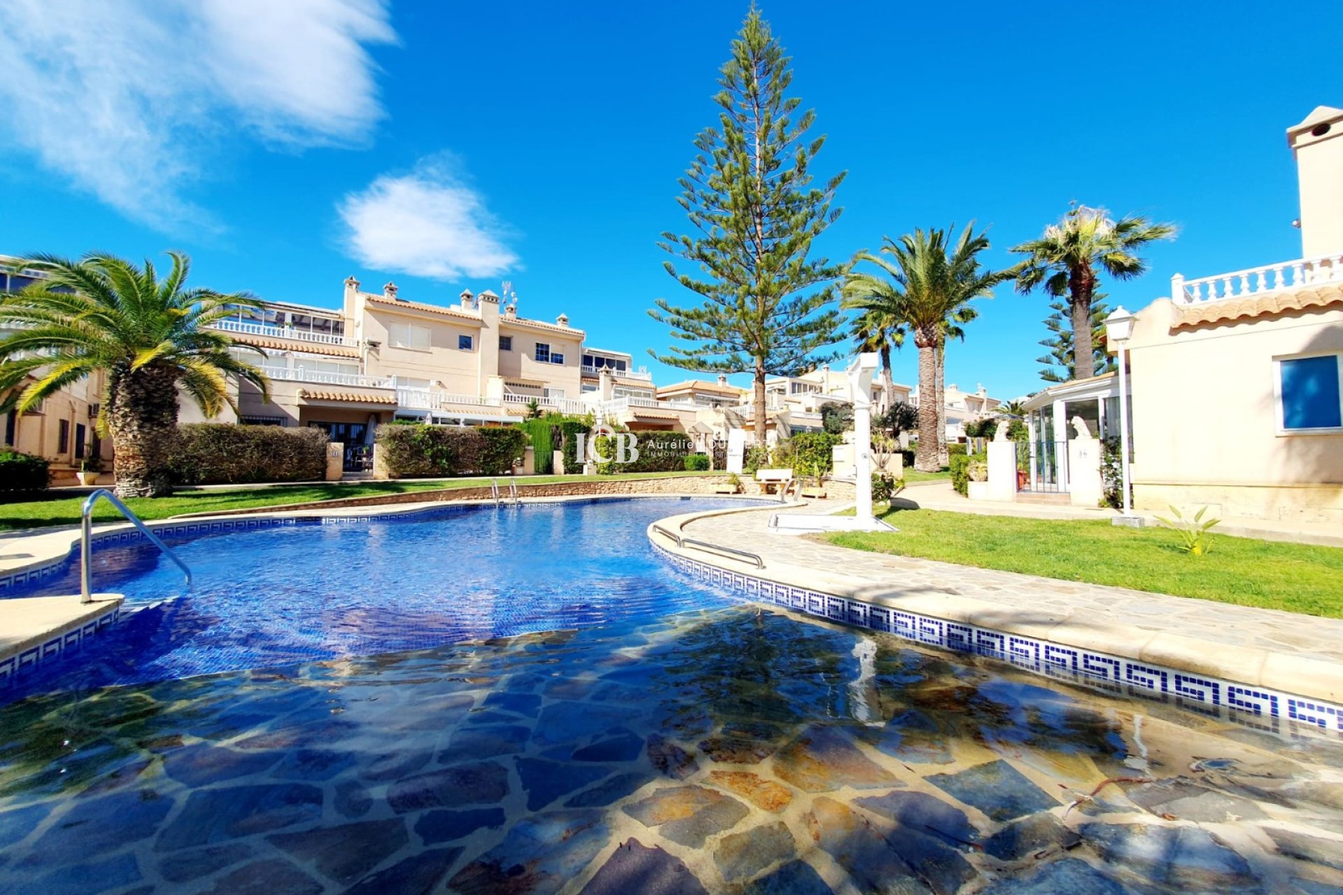 Reventa - Adosado -
Orihuela Costa - Playa Flamenca