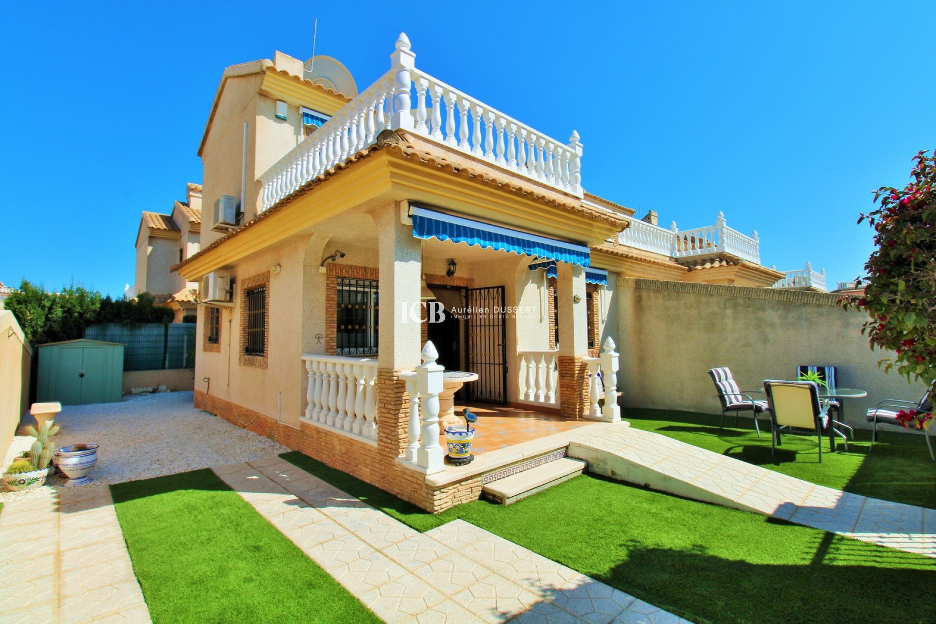 Reventa - Adosado -
Orihuela Costa - Playa Flamenca