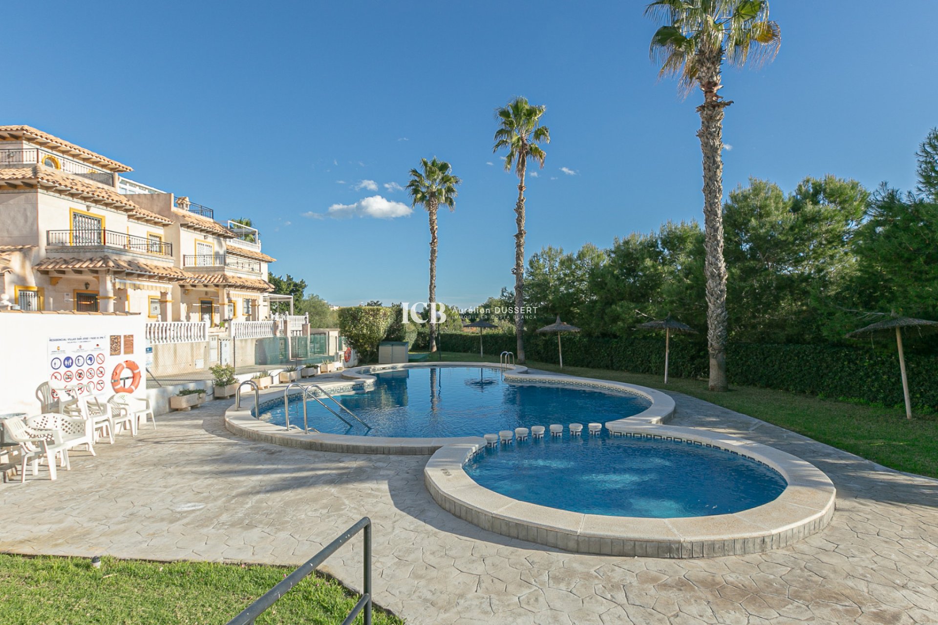Reventa - Adosado -
Orihuela Costa - Playa Flamenca