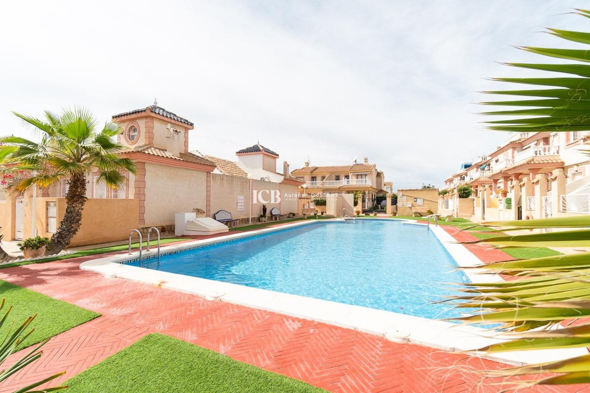 Reventa - Adosado -
Orihuela Costa - Playa Flamenca