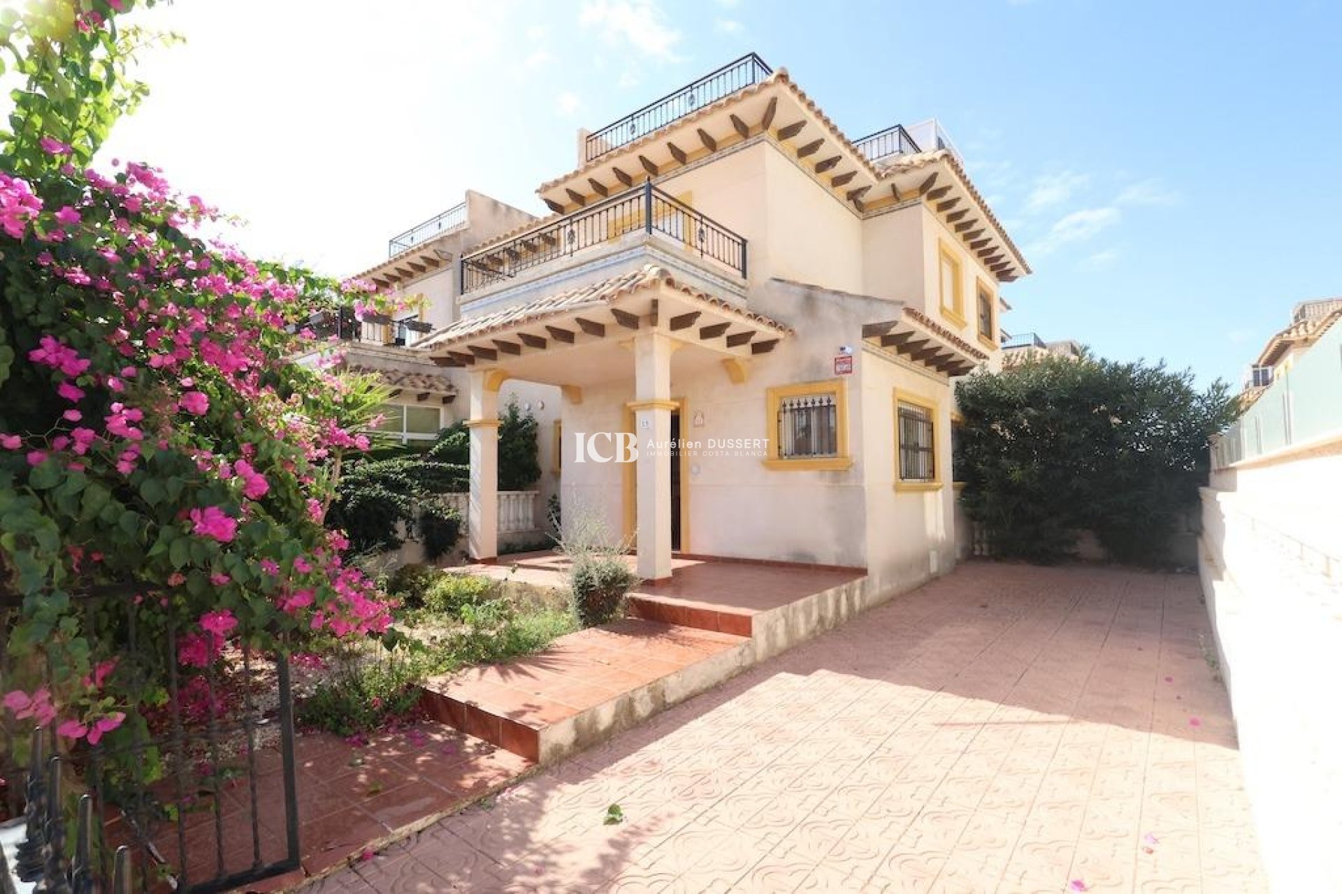 Reventa - Adosado -
Orihuela Costa - Playa Flamenca