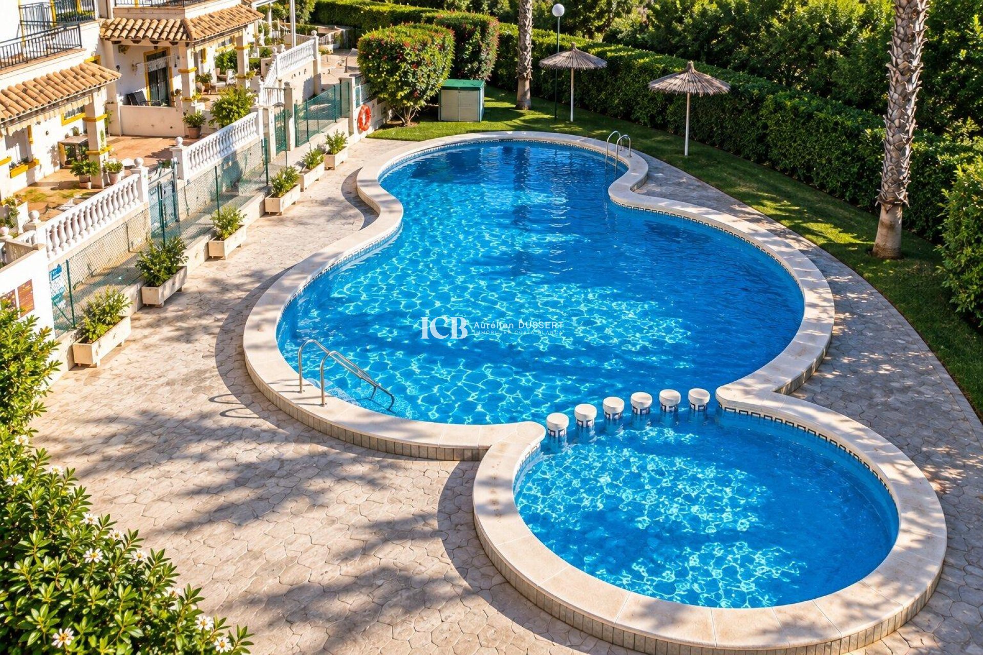 Reventa - Adosado -
Orihuela Costa - Playa Flamenca