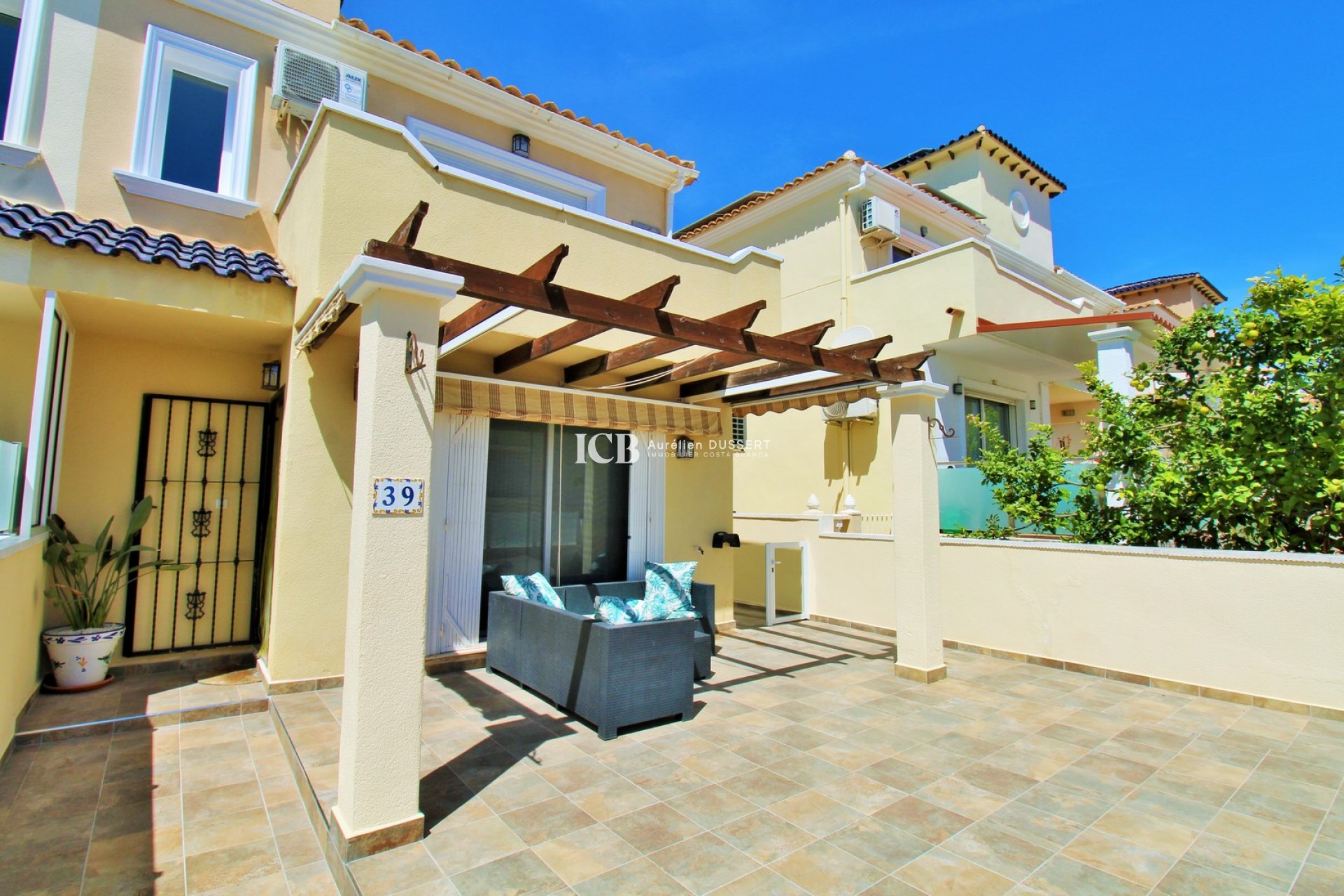 Reventa - Adosado -
Orihuela Costa - Villamartín