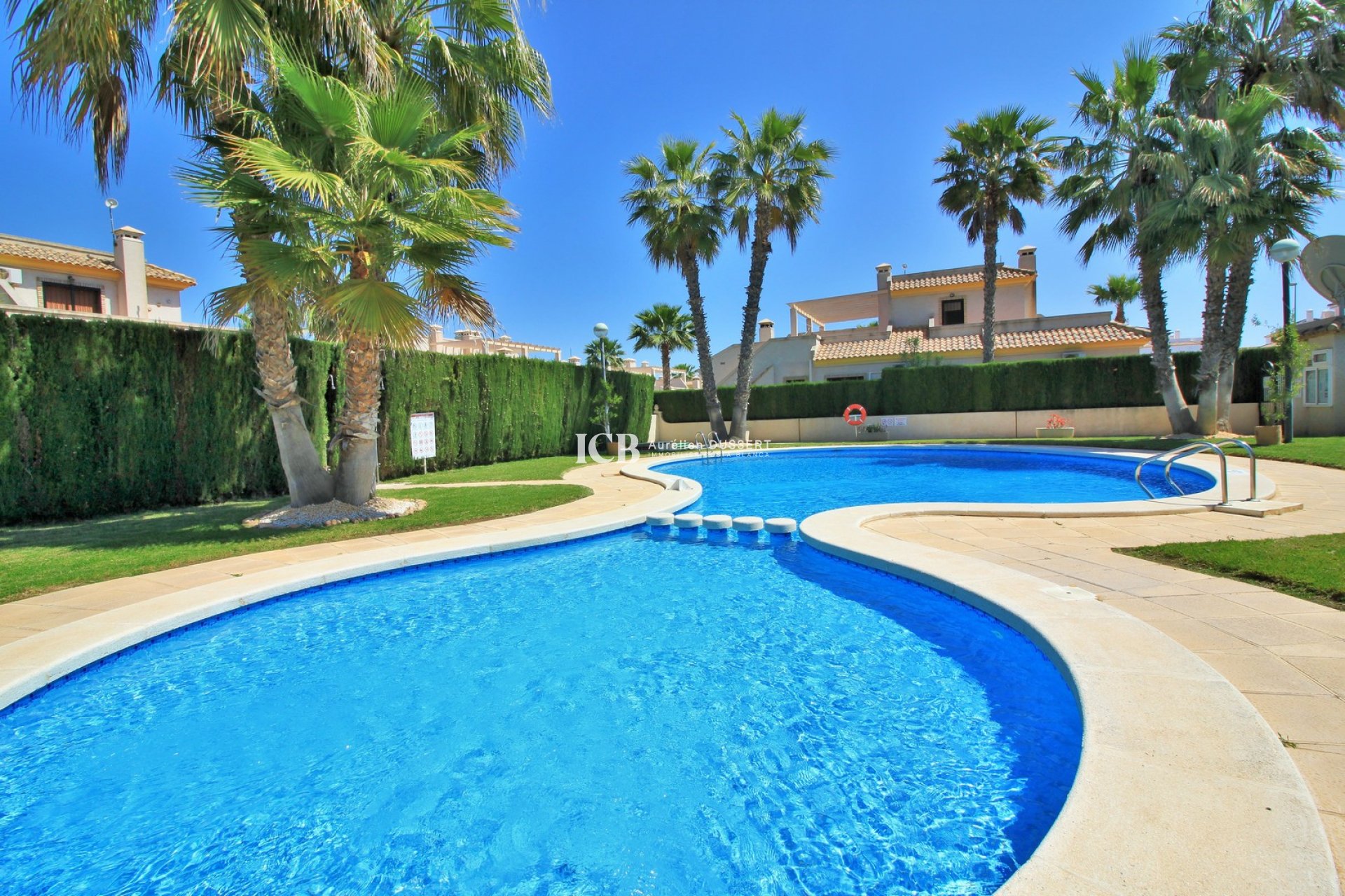 Reventa - Adosado -
Orihuela Costa - Villamartín
