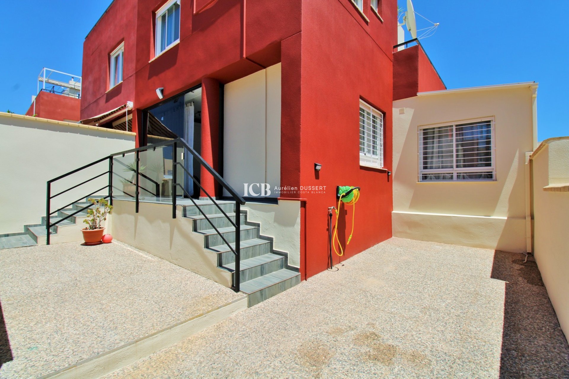 Reventa - Adosado -
Orihuela Costa - Villamartín