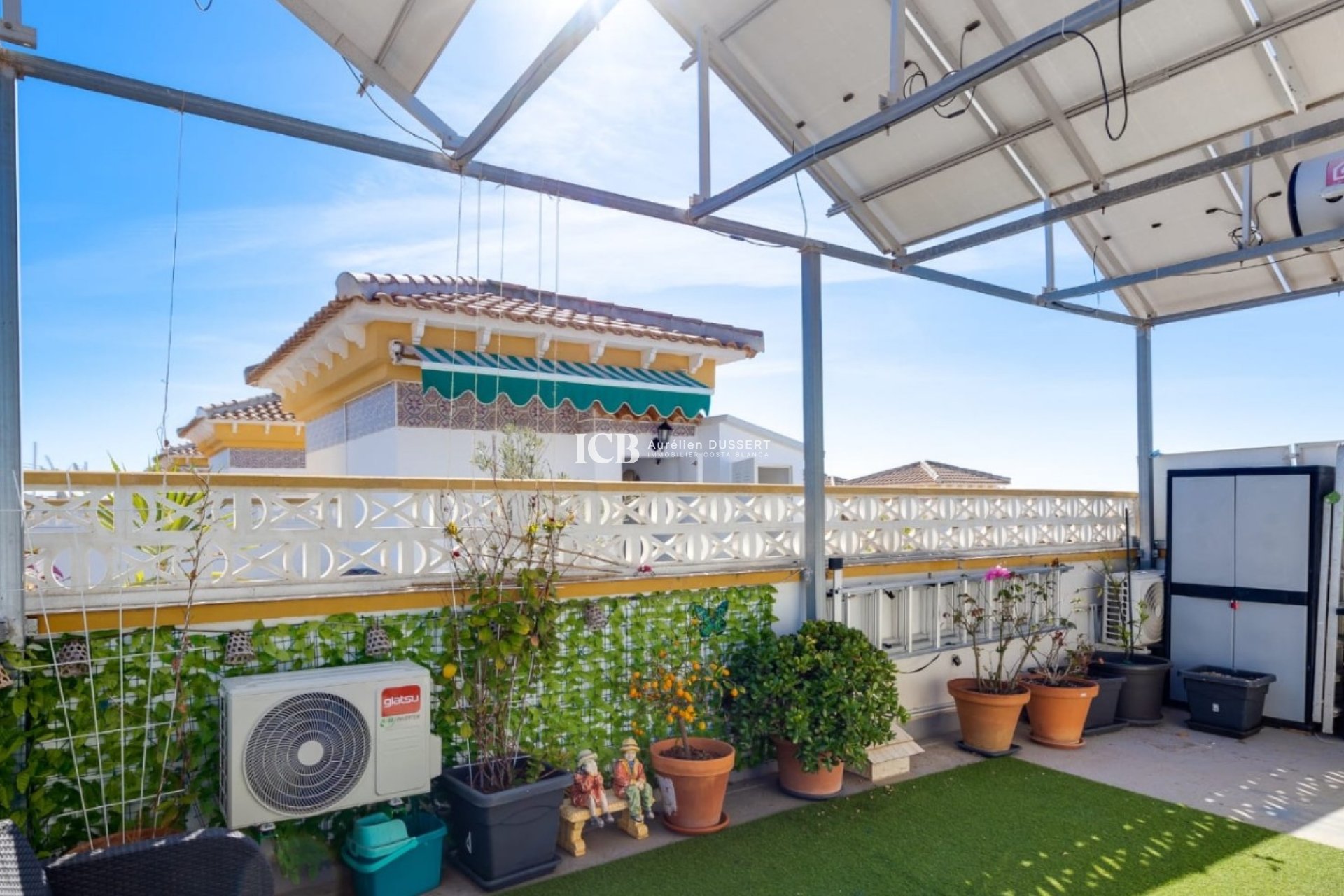 Reventa - Adosado -
Torrevieja - Centro