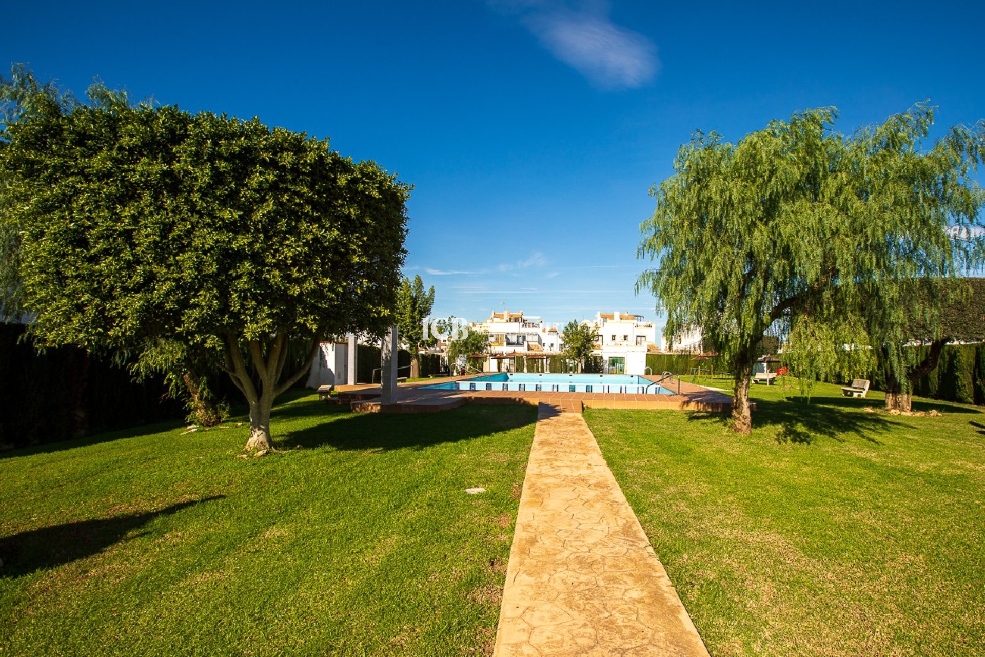 Reventa - Adosado -
Torrevieja - Jardin Del Mar