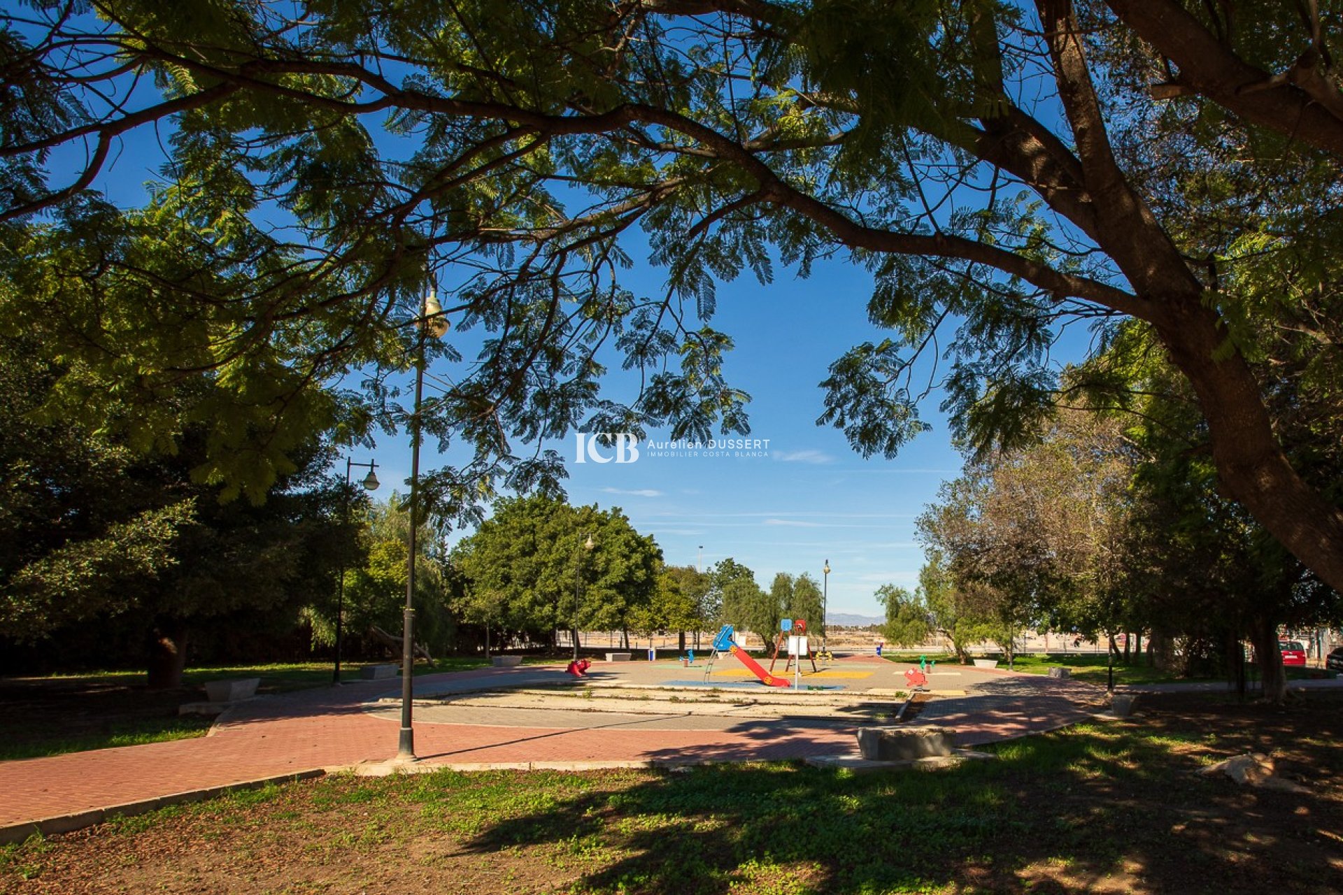 Reventa - Adosado -
Torrevieja - Jardin Del Mar