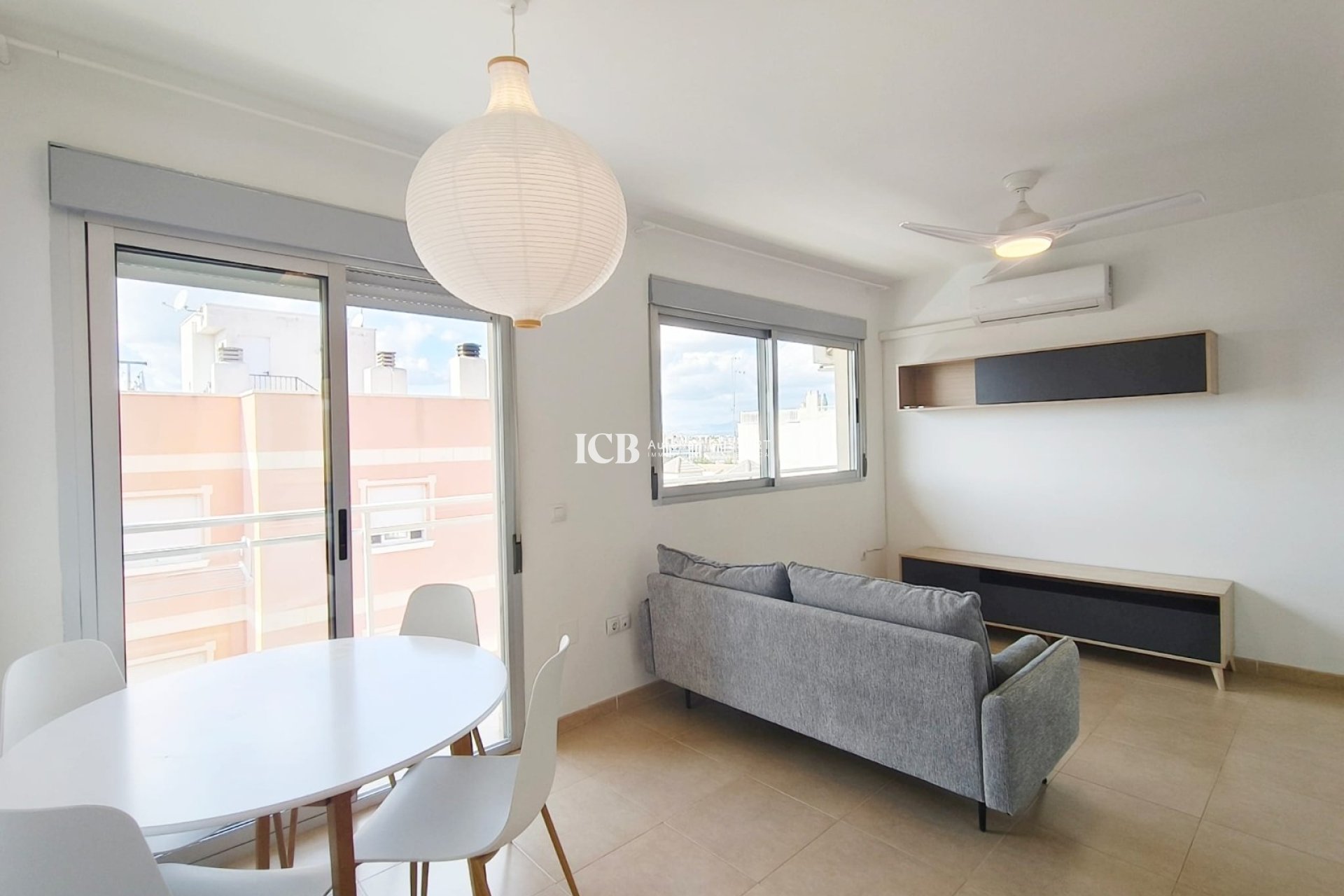 Reventa - Apartamento / piso -
Formentera del Segura